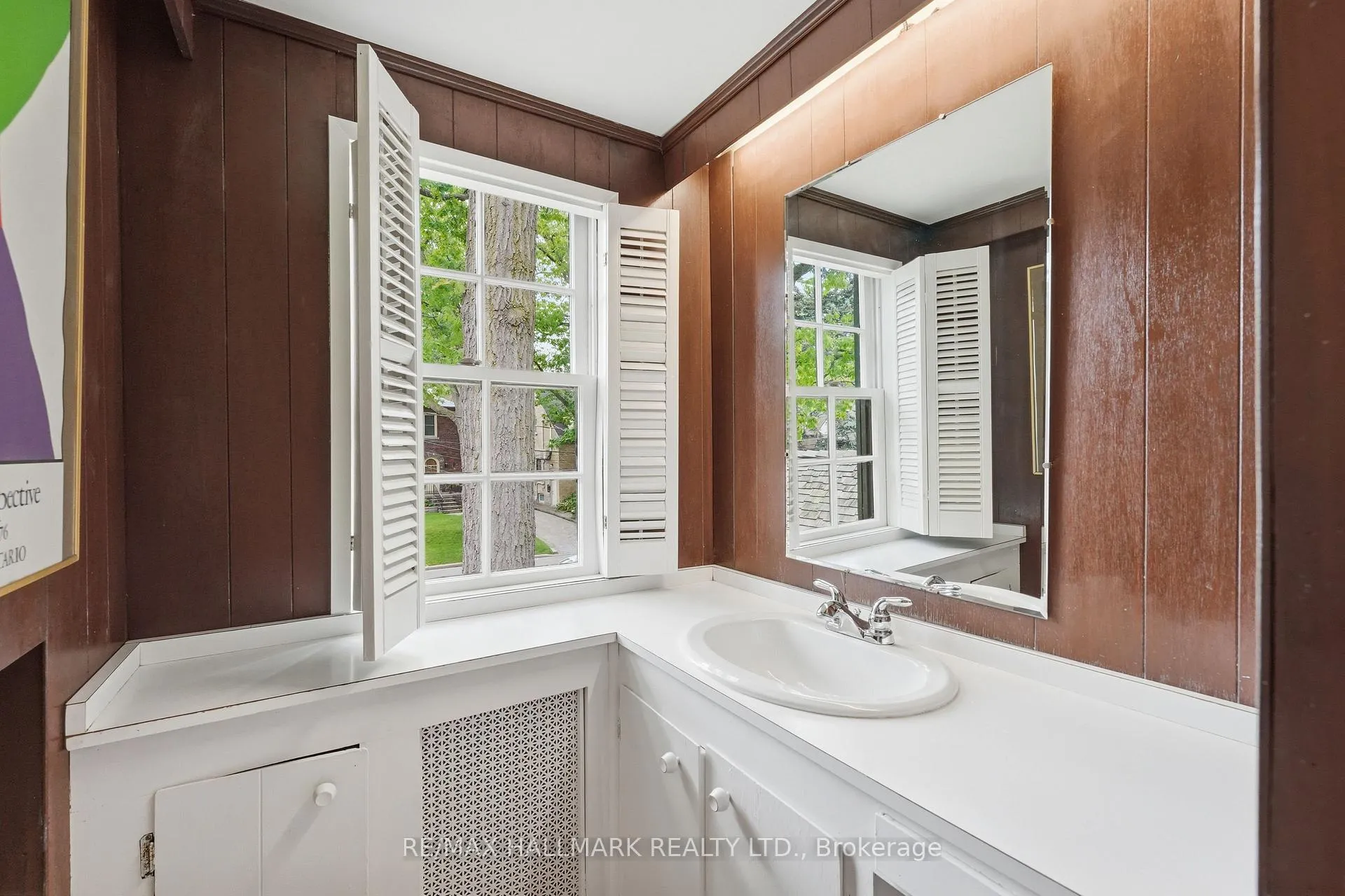 Photo 25 of 31 Glen Oak Drive, Toronto, East End-Danforth — HOMEH