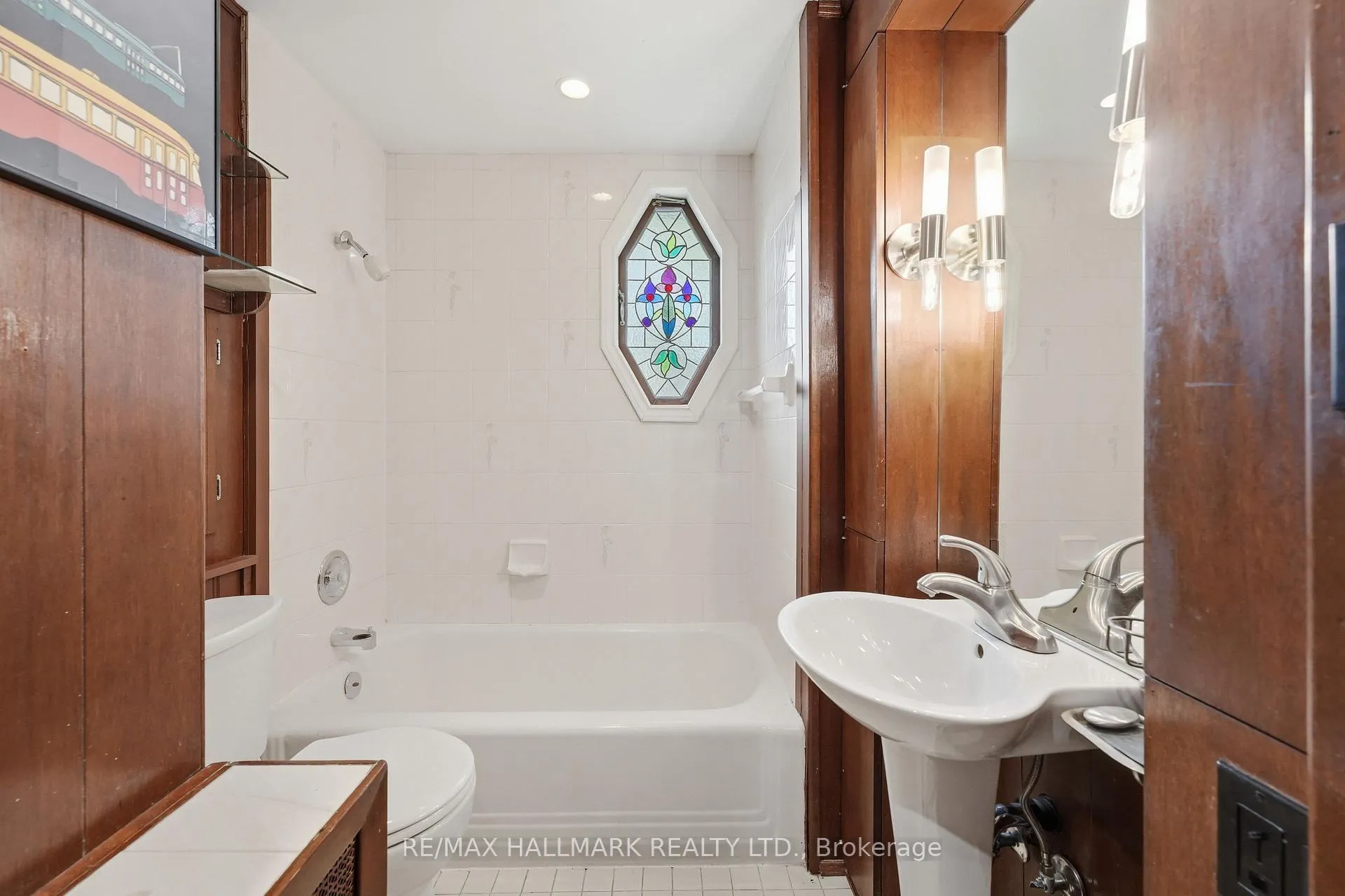 Photo 32 of 31 Glen Oak Drive, Toronto, East End-Danforth — HOMEH