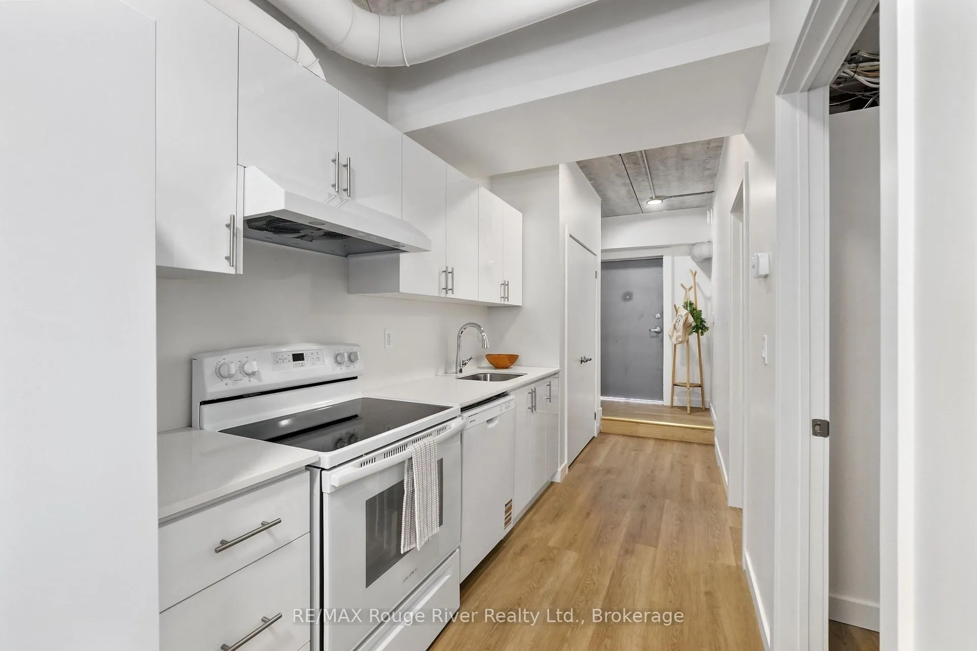 Photo 9 of Unit 305, 185 Division Street, Cobourg — HOMEH