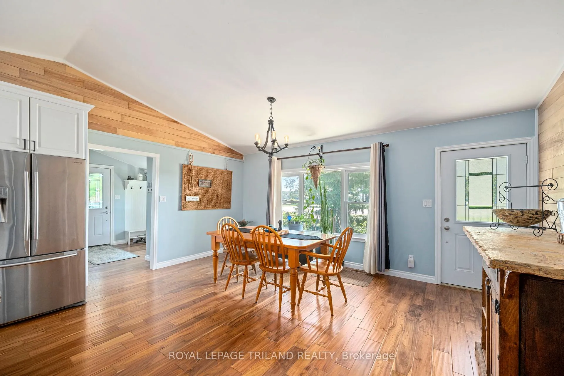 Photo 5 of 22516 Pioneer Line, West Elgin, Rural West Elgin — HOMEH