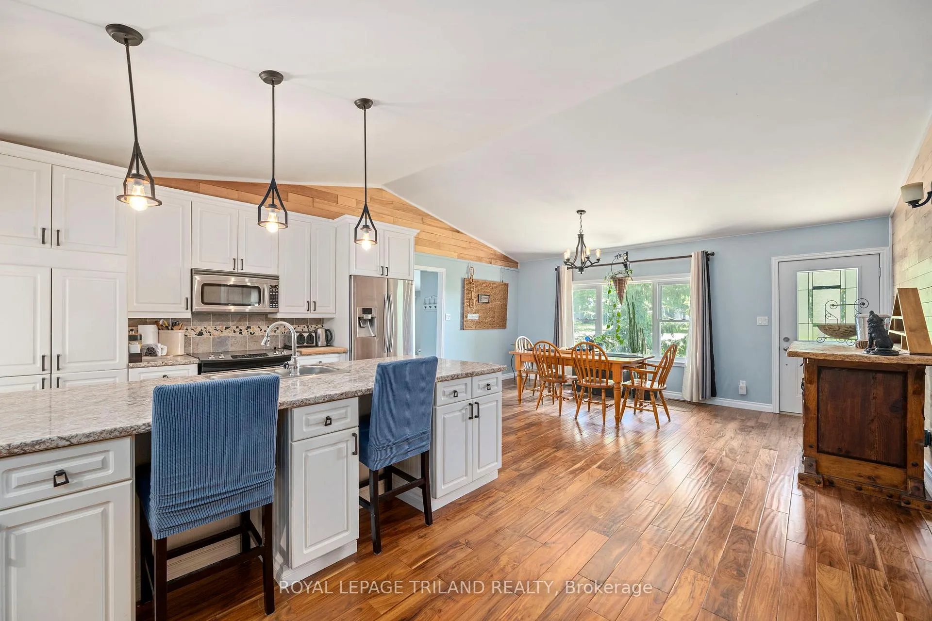 Photo 6 of 22516 Pioneer Line, West Elgin, Rural West Elgin — HOMEH