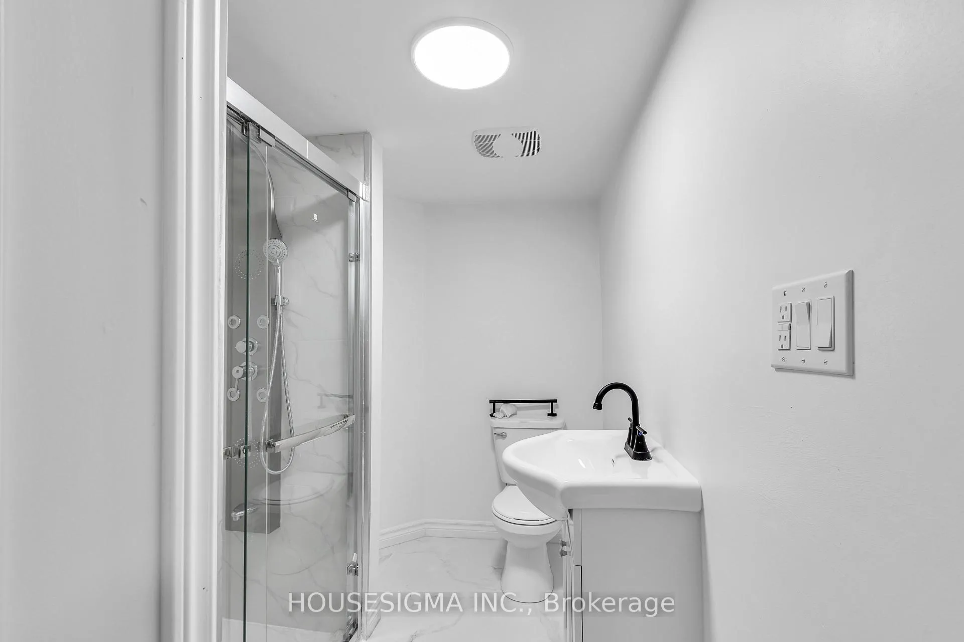 Photo 8 of 756 Stonepath Circle, Pickering, Amberlea — HOMEH