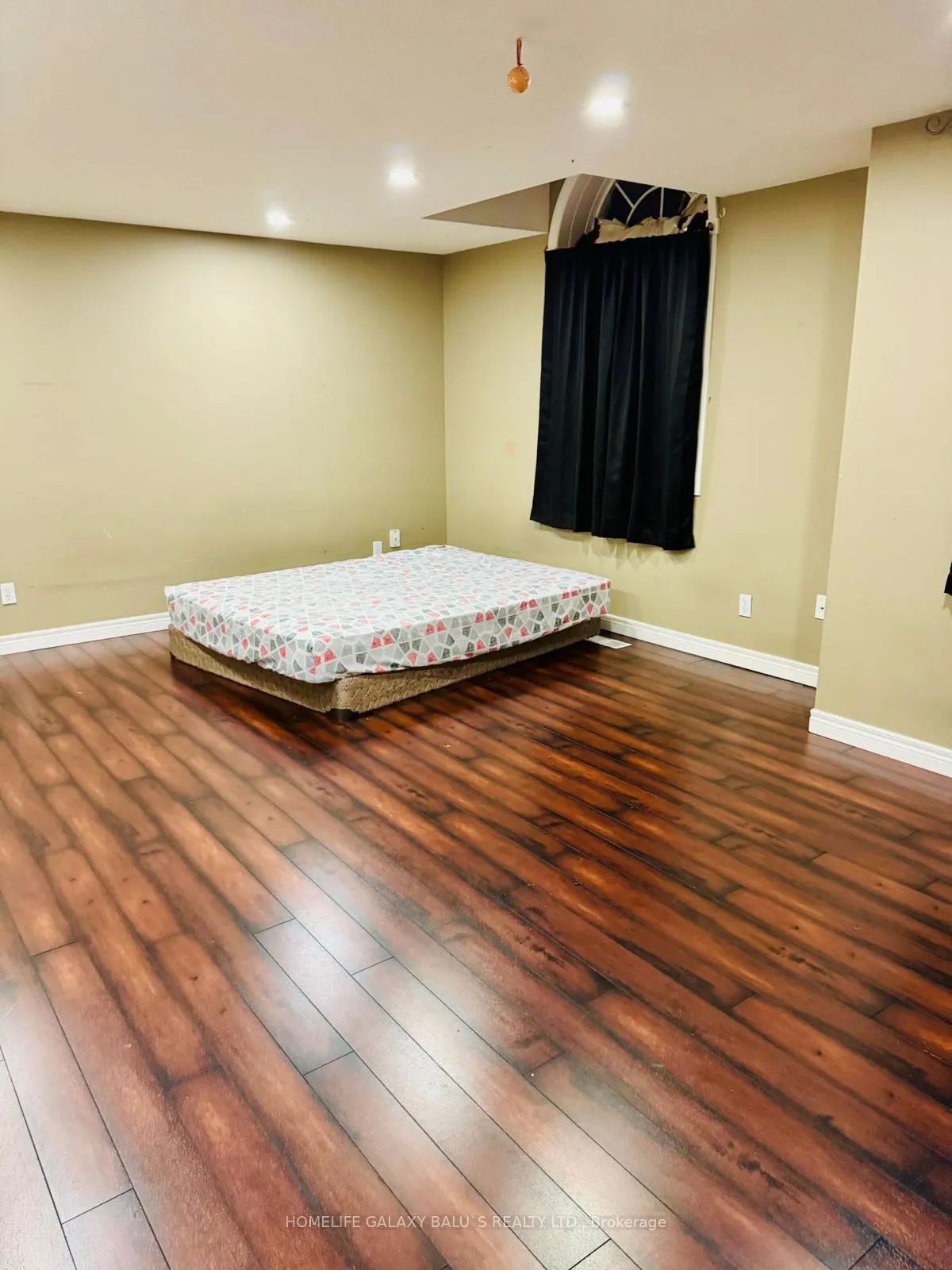 Photo 11 of 225 Cotton Grass Street, Kitchener, Laurentian Hills — HOMEH