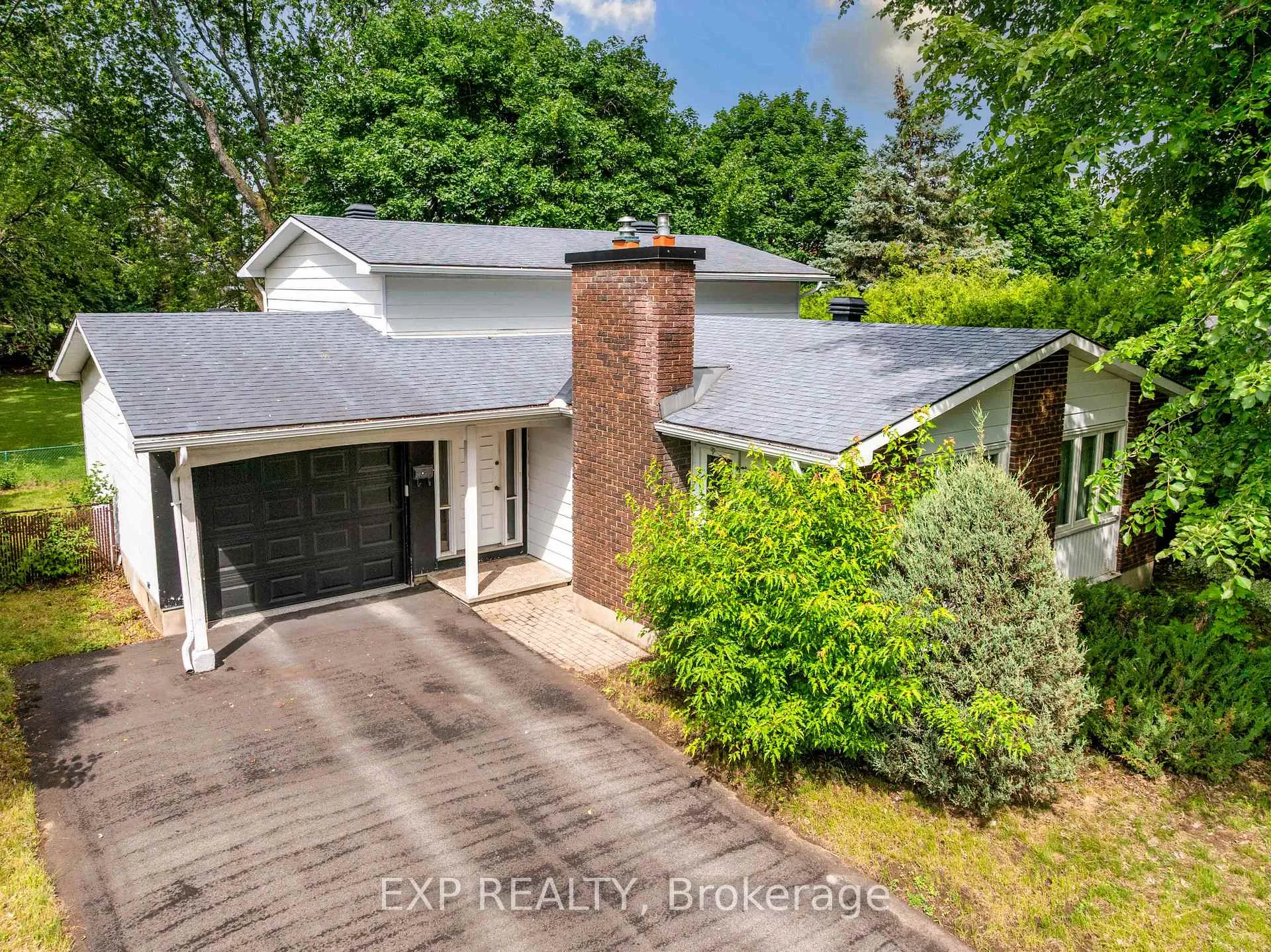 Photo 3 of 167 Withrow Avenue, Ottawa, Meadowlands/St. Claire Gardens — HOMEH