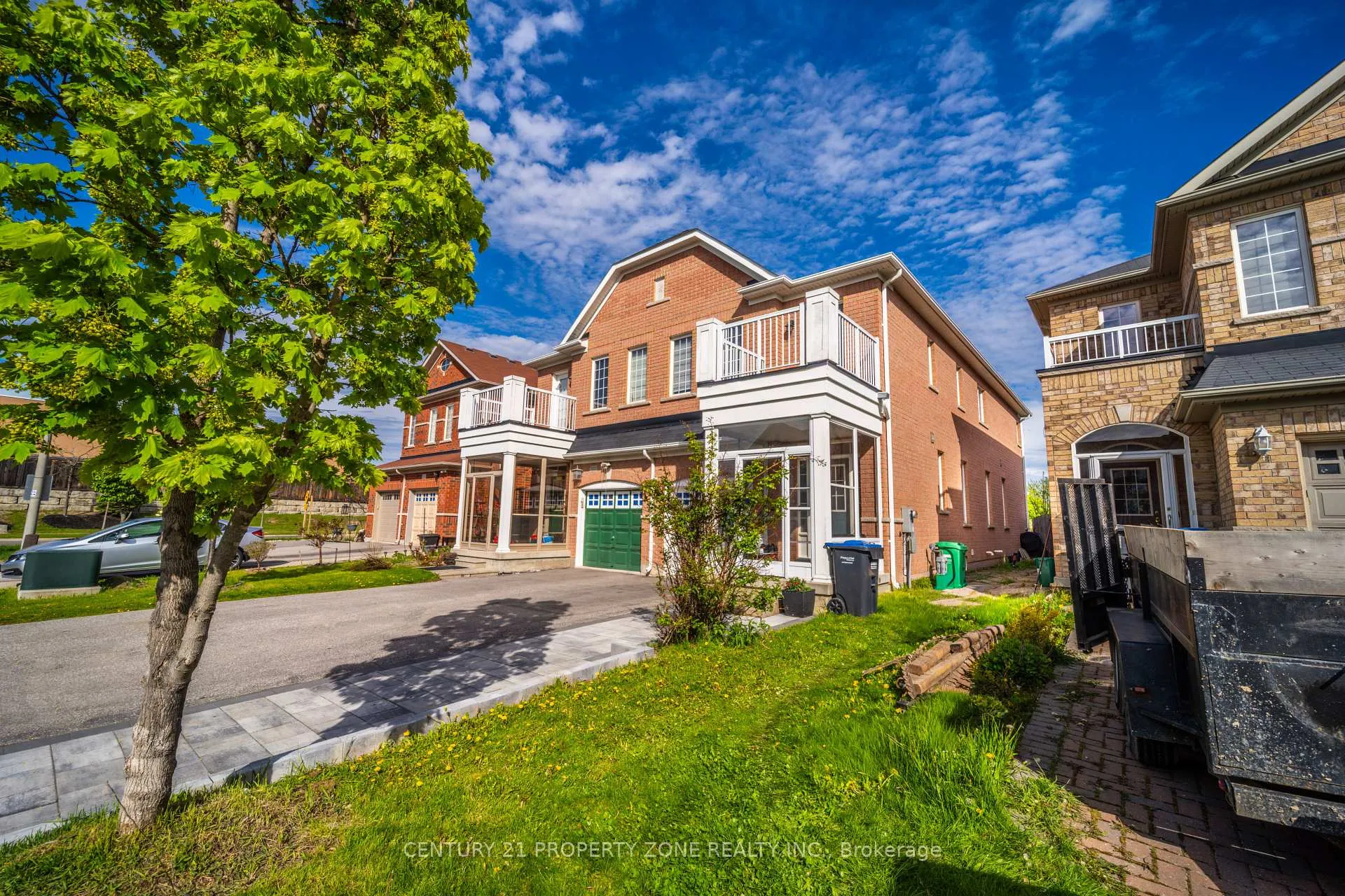 Photo 3 of 5324 Bellaggio Crescent, Mississauga, East Credit — HOMEH
