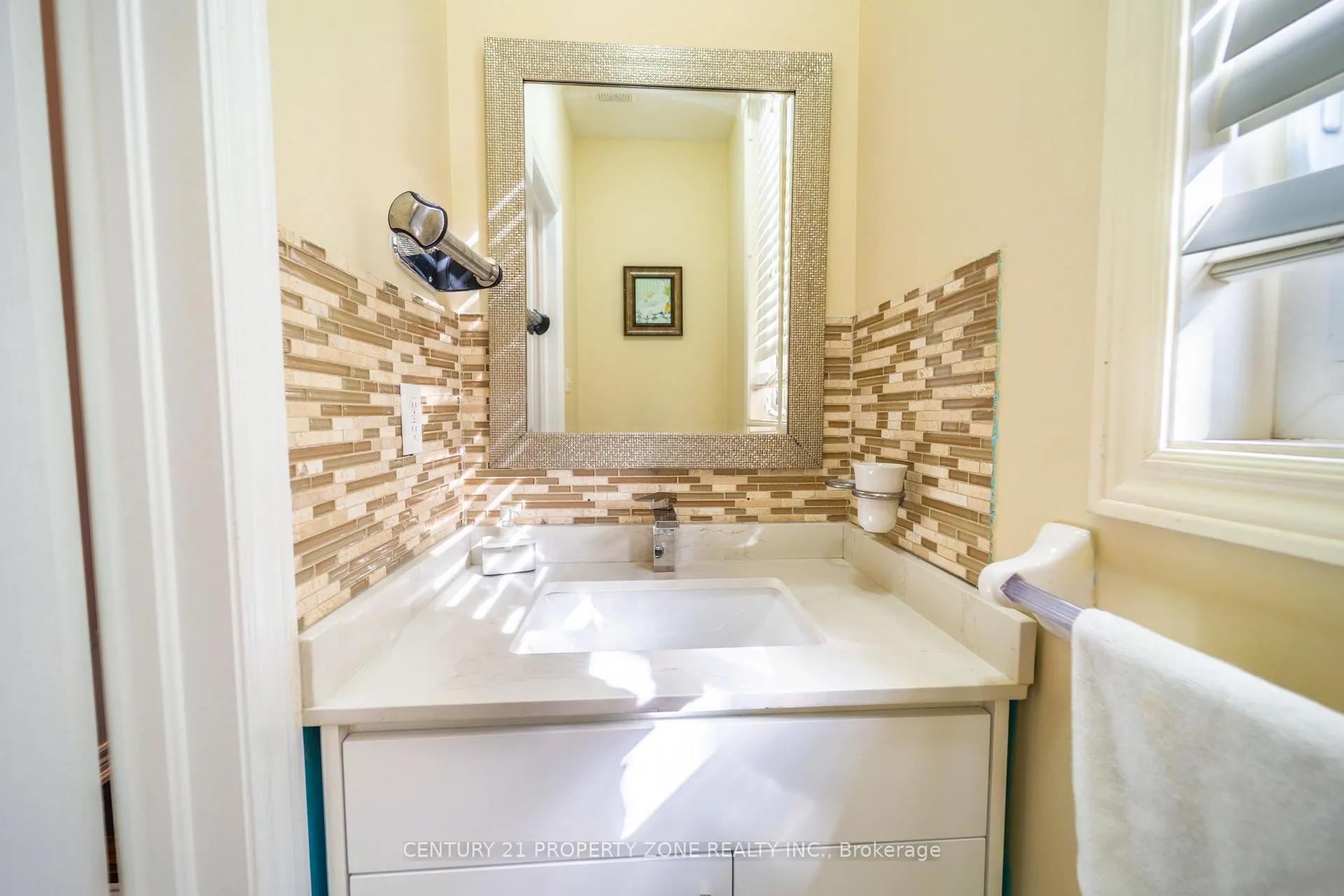 Photo 7 of 5324 Bellaggio Crescent, Mississauga, East Credit — HOMEH