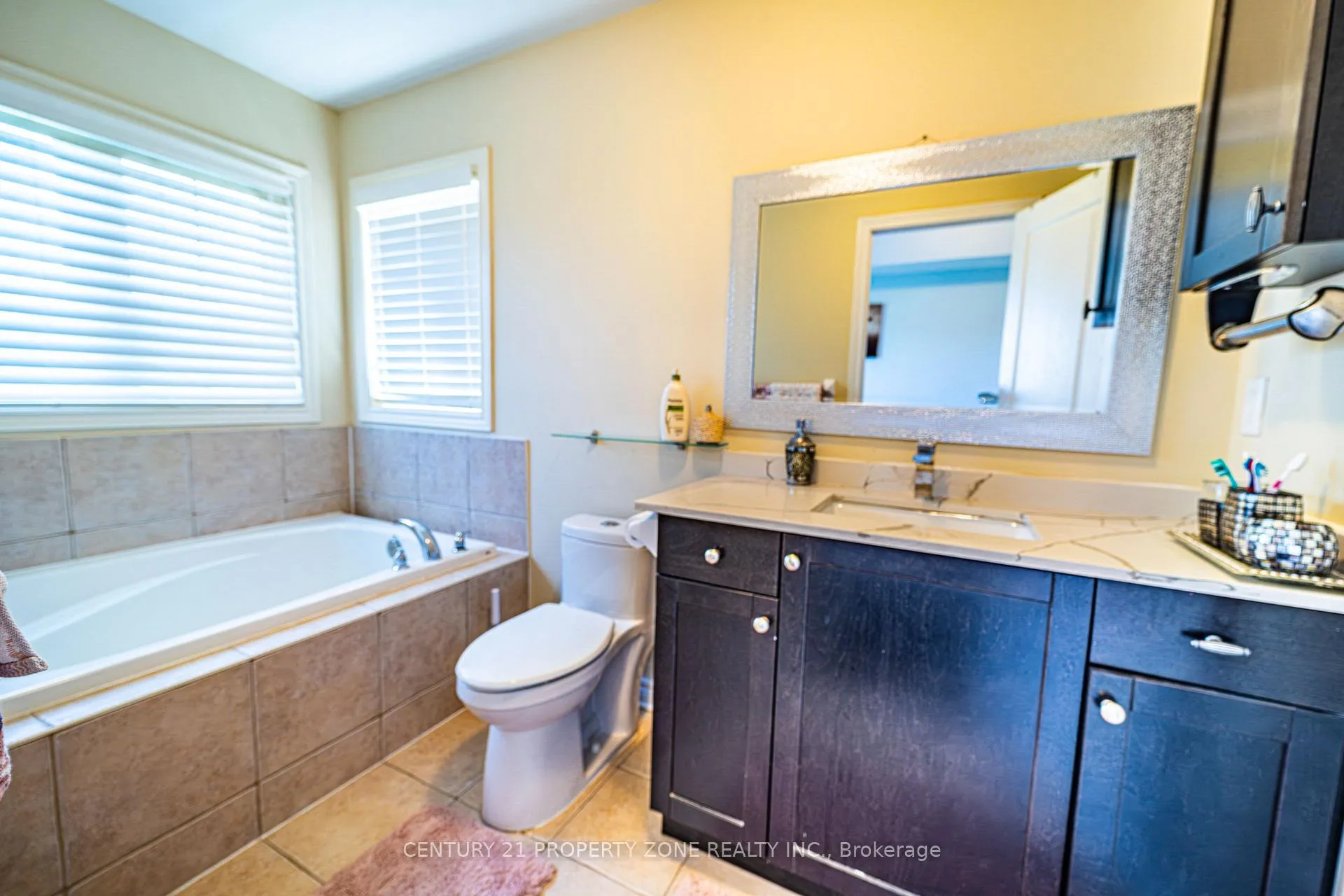 Photo 44 of 5324 Bellaggio Crescent, Mississauga, East Credit — HOMEH