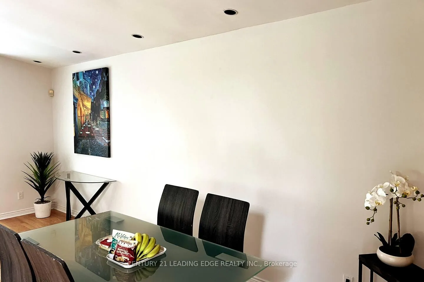 Photo 4 of 48 Houston Crescent, North York, Don Valley Village — HOMEH