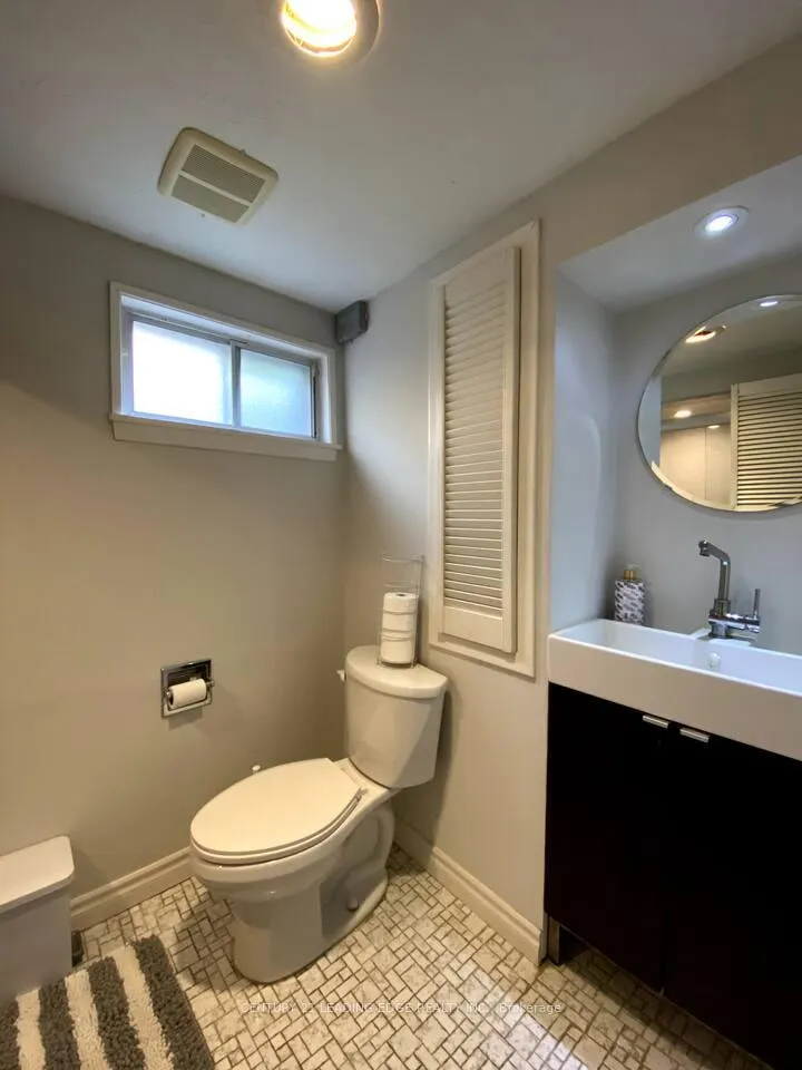 Photo 16 of 48 Houston Crescent, North York, Don Valley Village — HOMEH