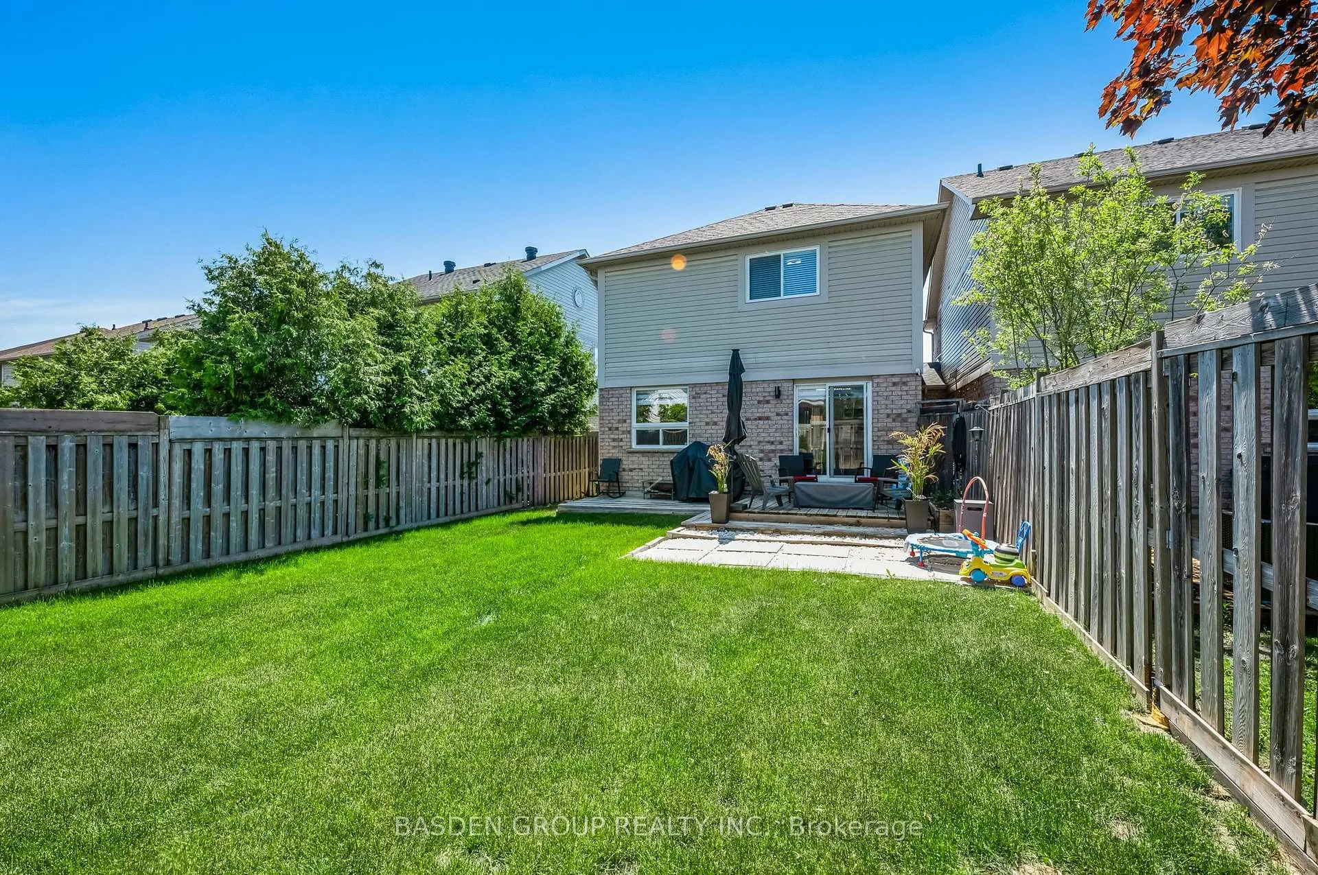 Photo 40 of 77 Bird Street, Barrie, Edgehill Drive — HOMEH