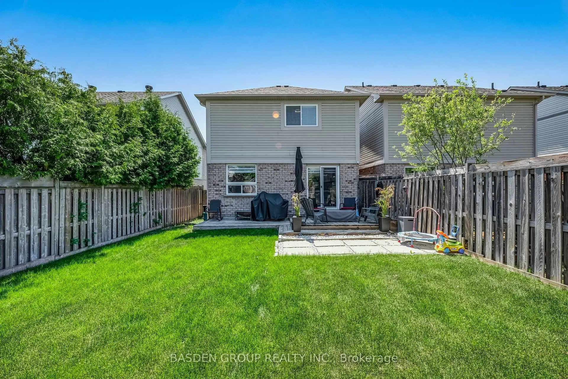 Photo 42 of 77 Bird Street, Barrie, Edgehill Drive — HOMEH