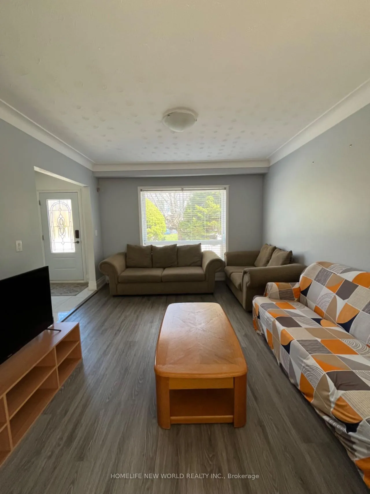 Photo 7 of 5021 Saint Clair Avenue, Niagara Falls, Downtown — HOMEH