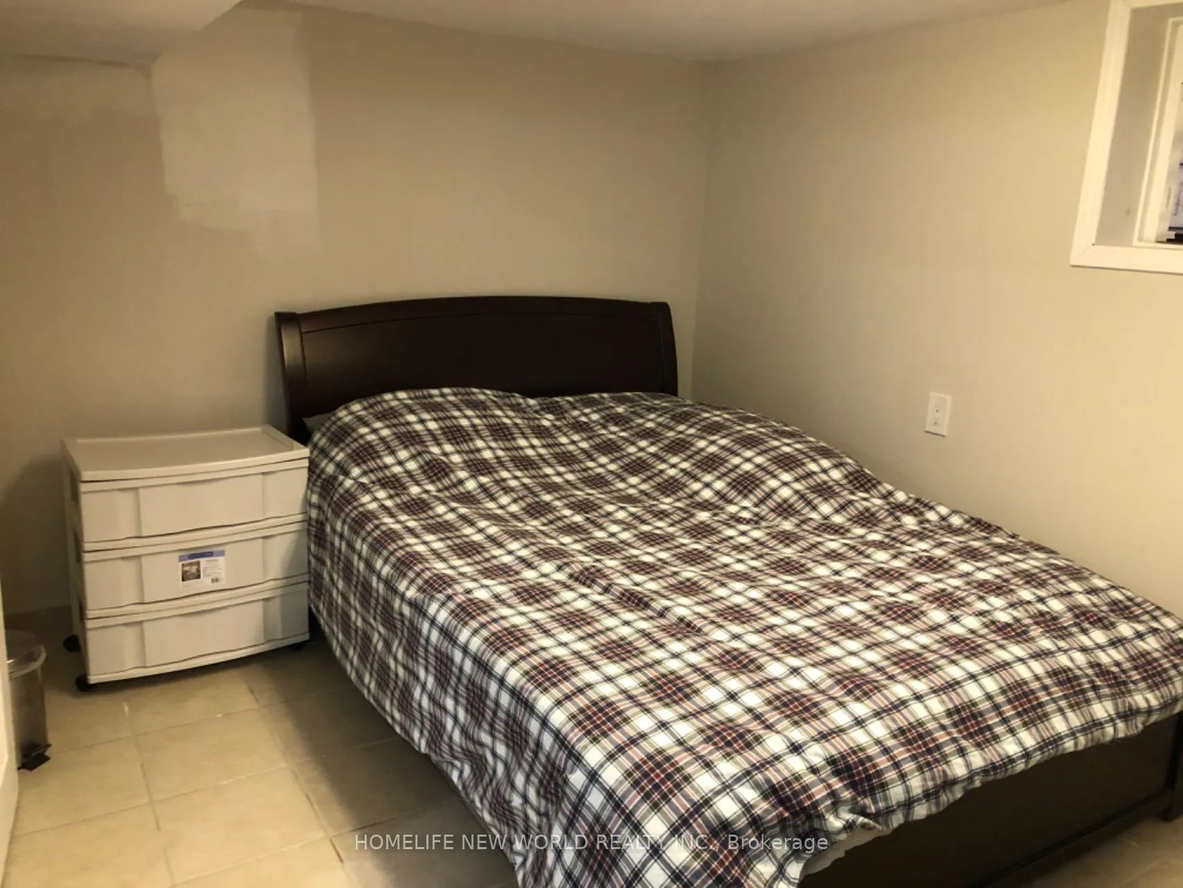 Photo 10 of 5021 Saint Clair Avenue, Niagara Falls, Downtown — HOMEH