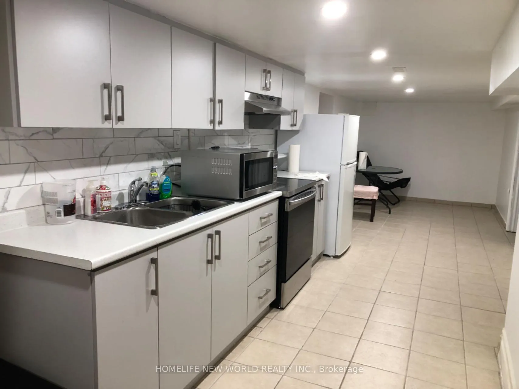 Photo 18 of 5021 Saint Clair Avenue, Niagara Falls, Downtown — HOMEH