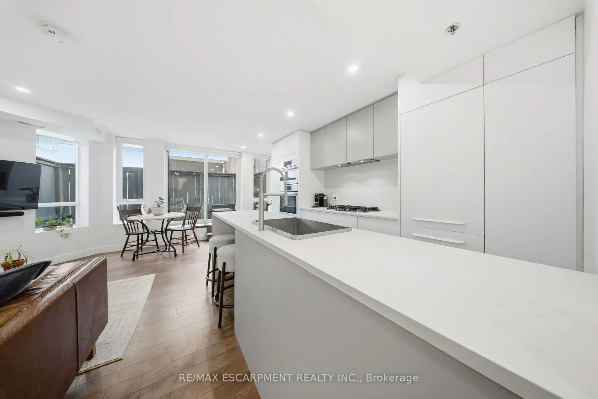 Photo 7 of Unit TH1, 127 Queen Street E, Toronto, Church-Yonge Corridor — HOMEH