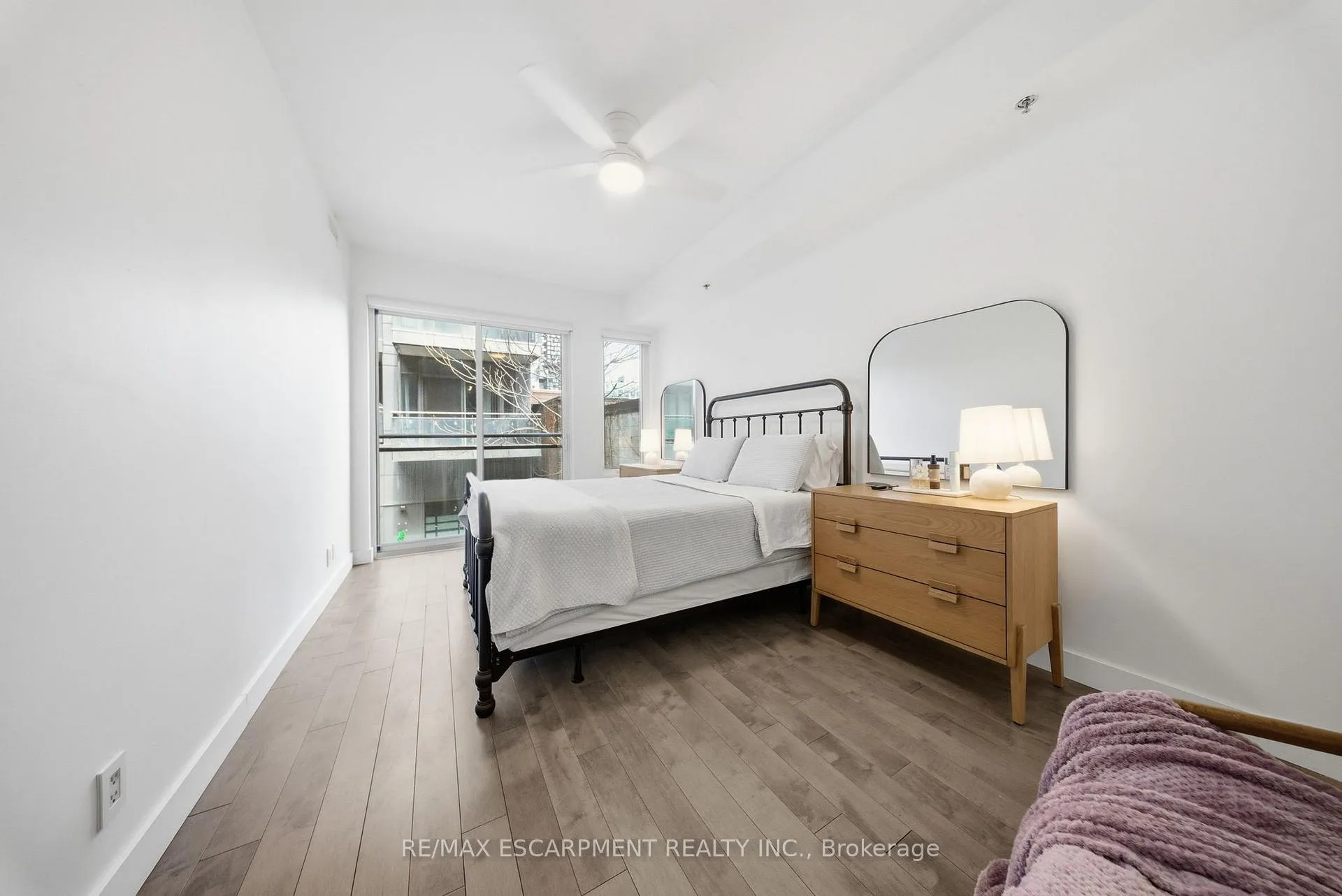 Photo 23 of Unit TH1, 127 Queen Street E, Toronto, Church-Yonge Corridor — HOMEH
