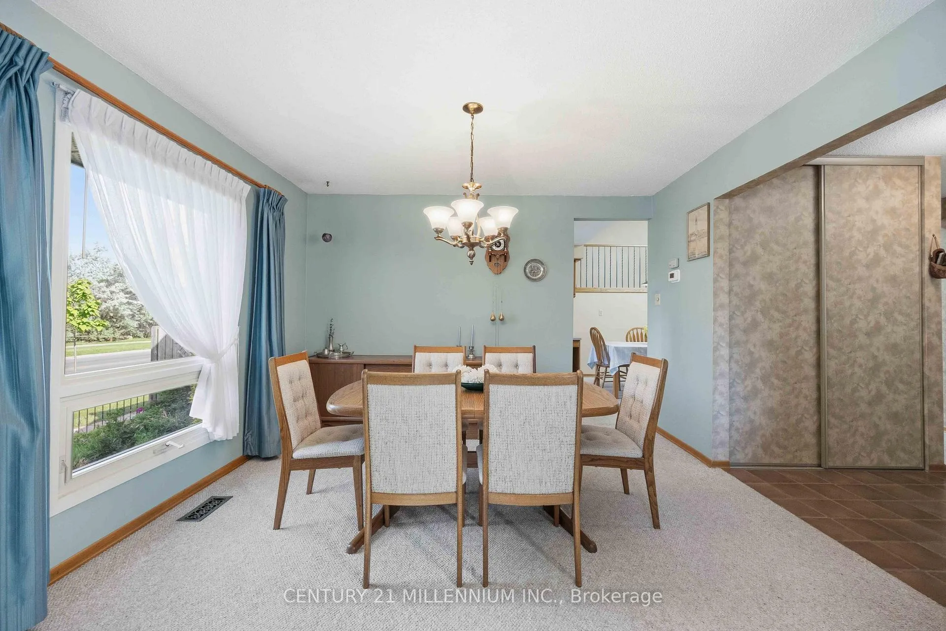 Photo 8 of 112 Blackthorn Lane, Brampton, Brampton North — HOMEH