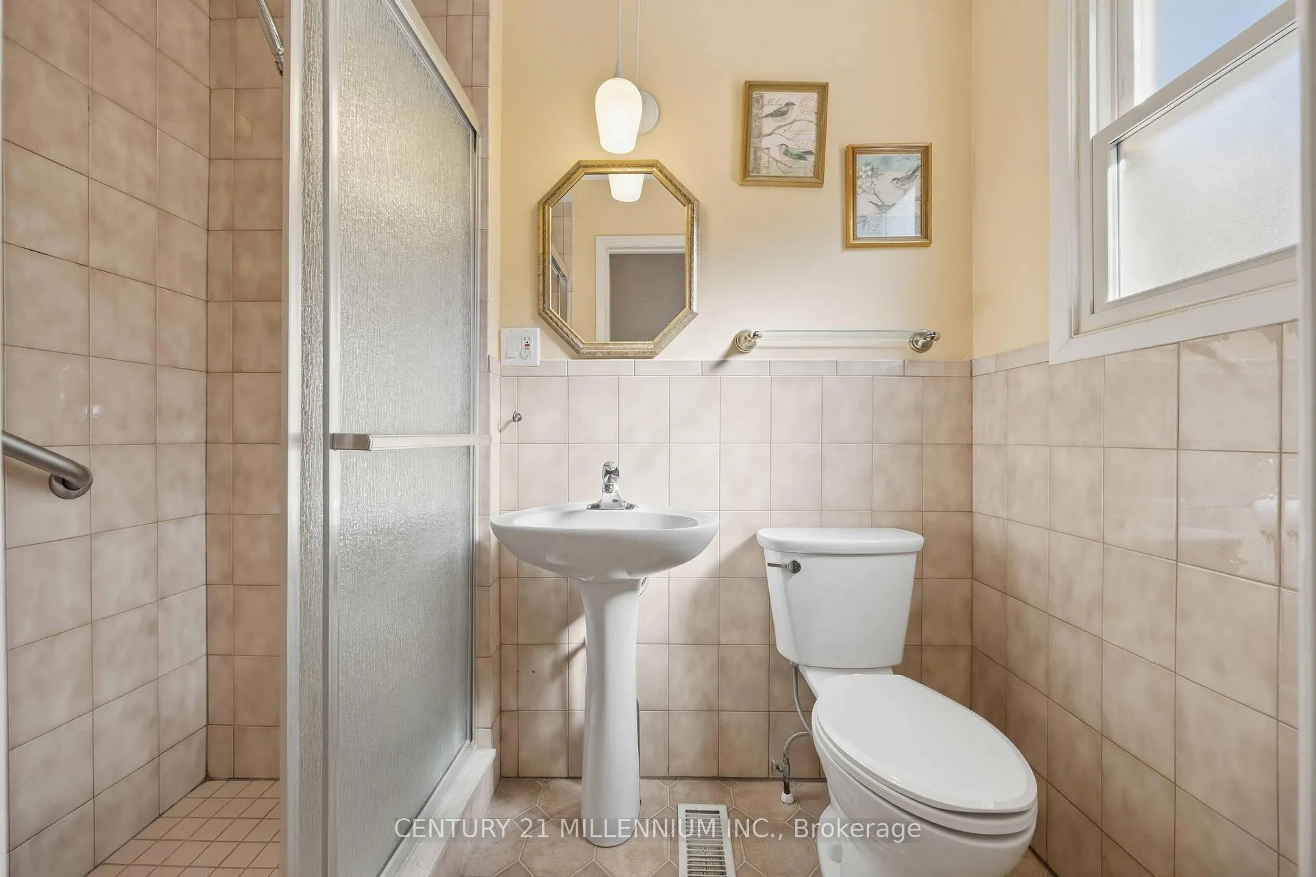 Photo 16 of 112 Blackthorn Lane, Brampton, Brampton North — HOMEH