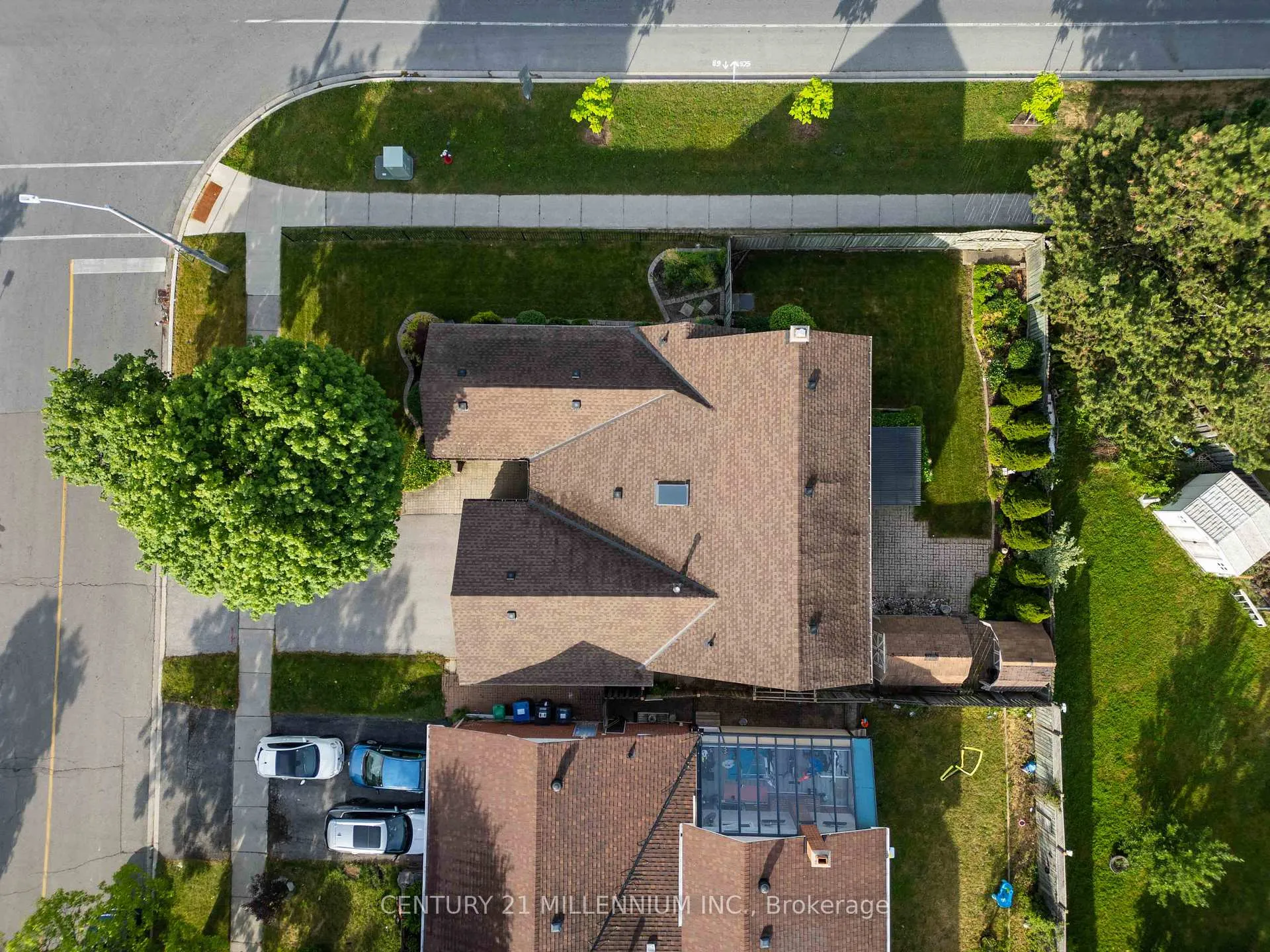 Photo 39 of 112 Blackthorn Lane, Brampton, Brampton North — HOMEH