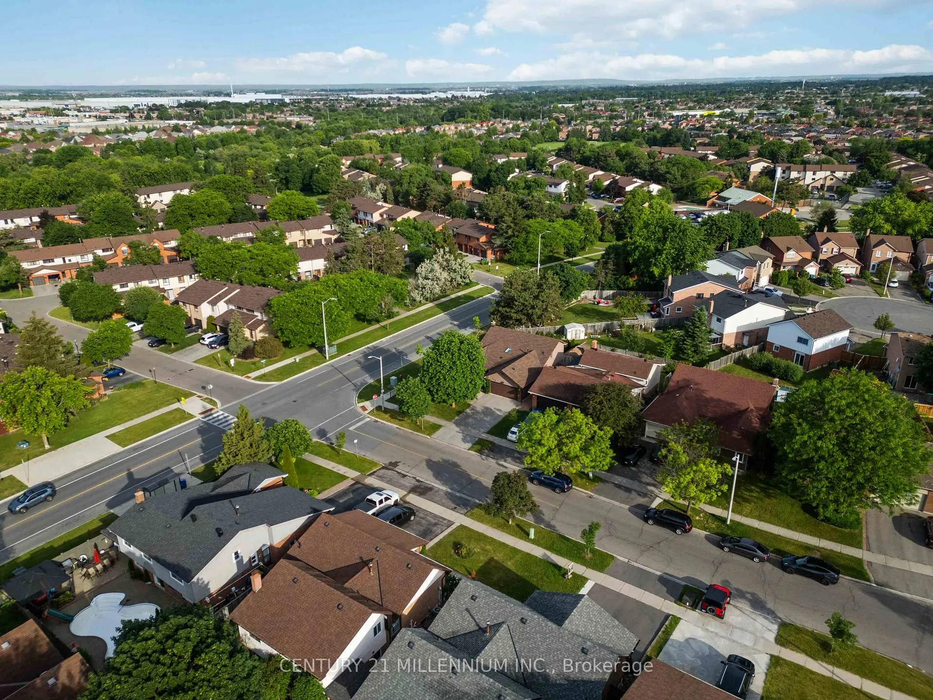 Photo 41 of 112 Blackthorn Lane, Brampton, Brampton North — HOMEH