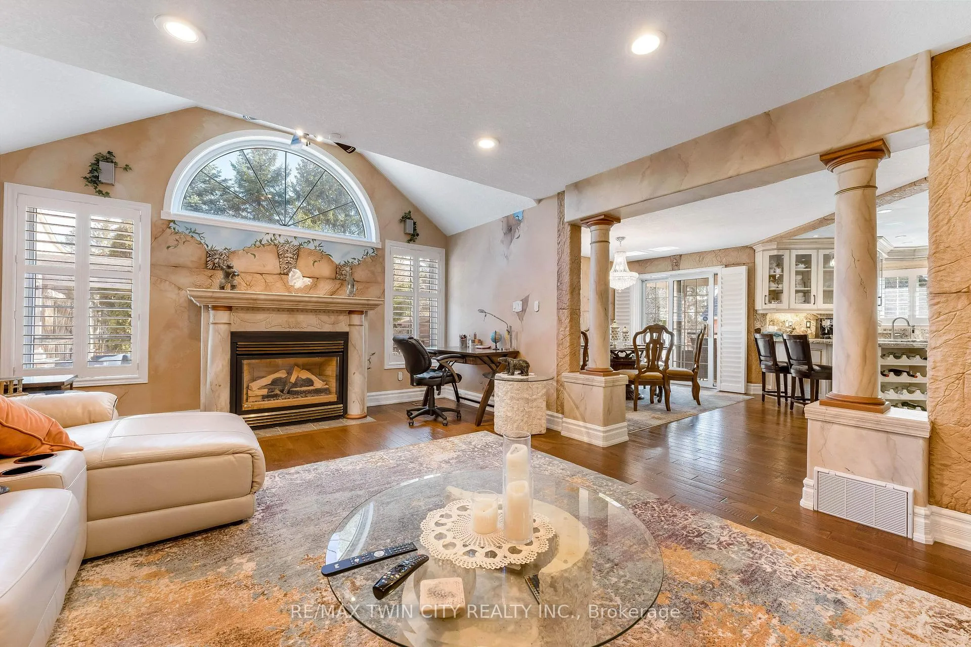 Photo 6 of 60 Chandos Drive, Kitchener, Centreville Chicopee — HOMEH