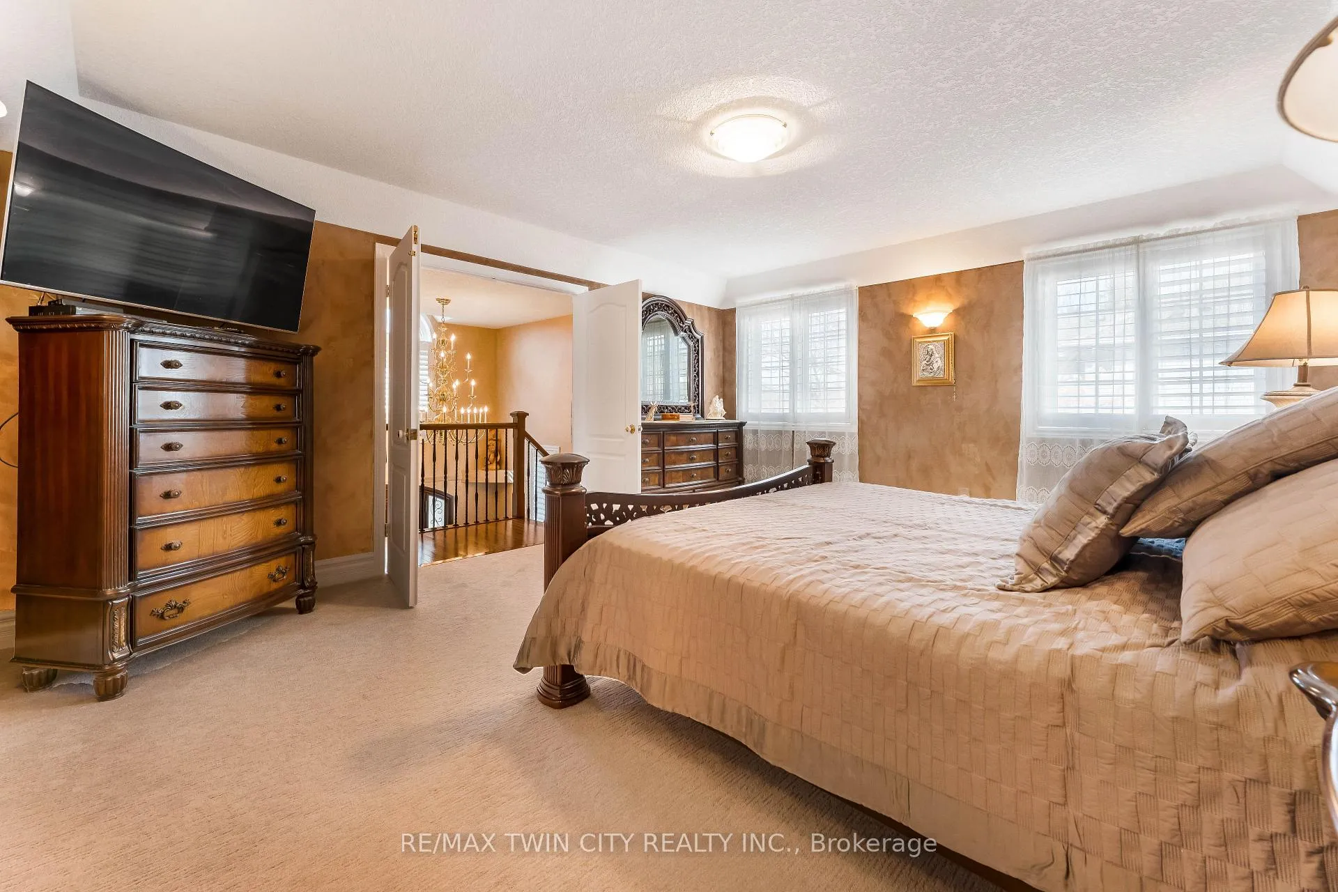 Photo 18 of 60 Chandos Drive, Kitchener, Centreville Chicopee — HOMEH