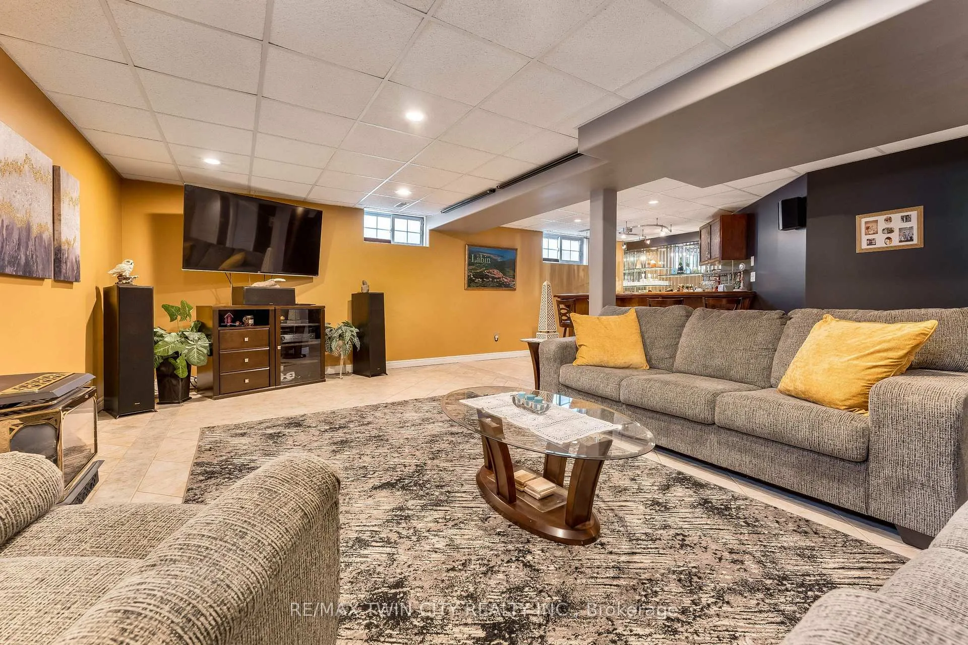 Photo 29 of 60 Chandos Drive, Kitchener, Centreville Chicopee — HOMEH