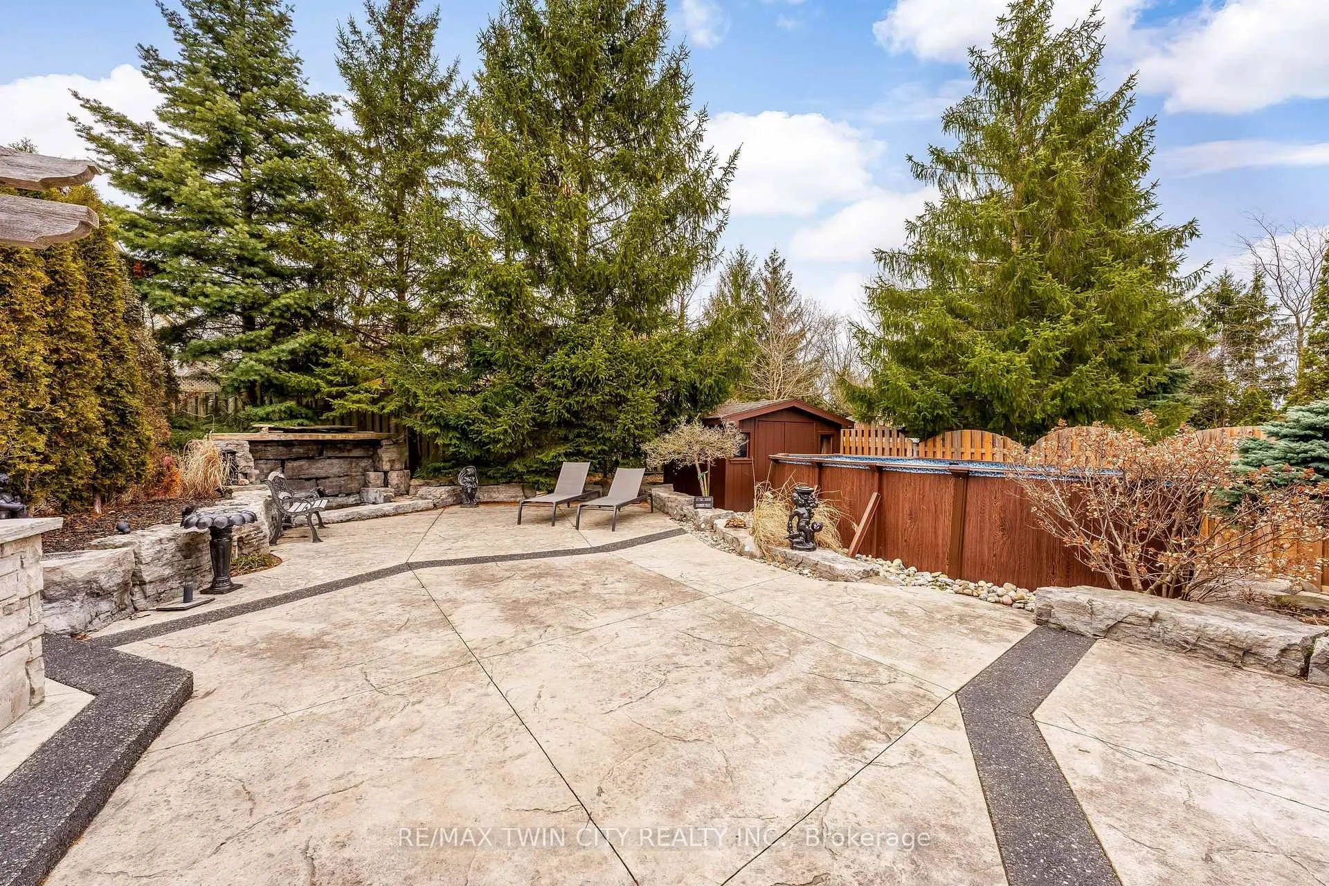 Photo 36 of 60 Chandos Drive, Kitchener, Centreville Chicopee — HOMEH