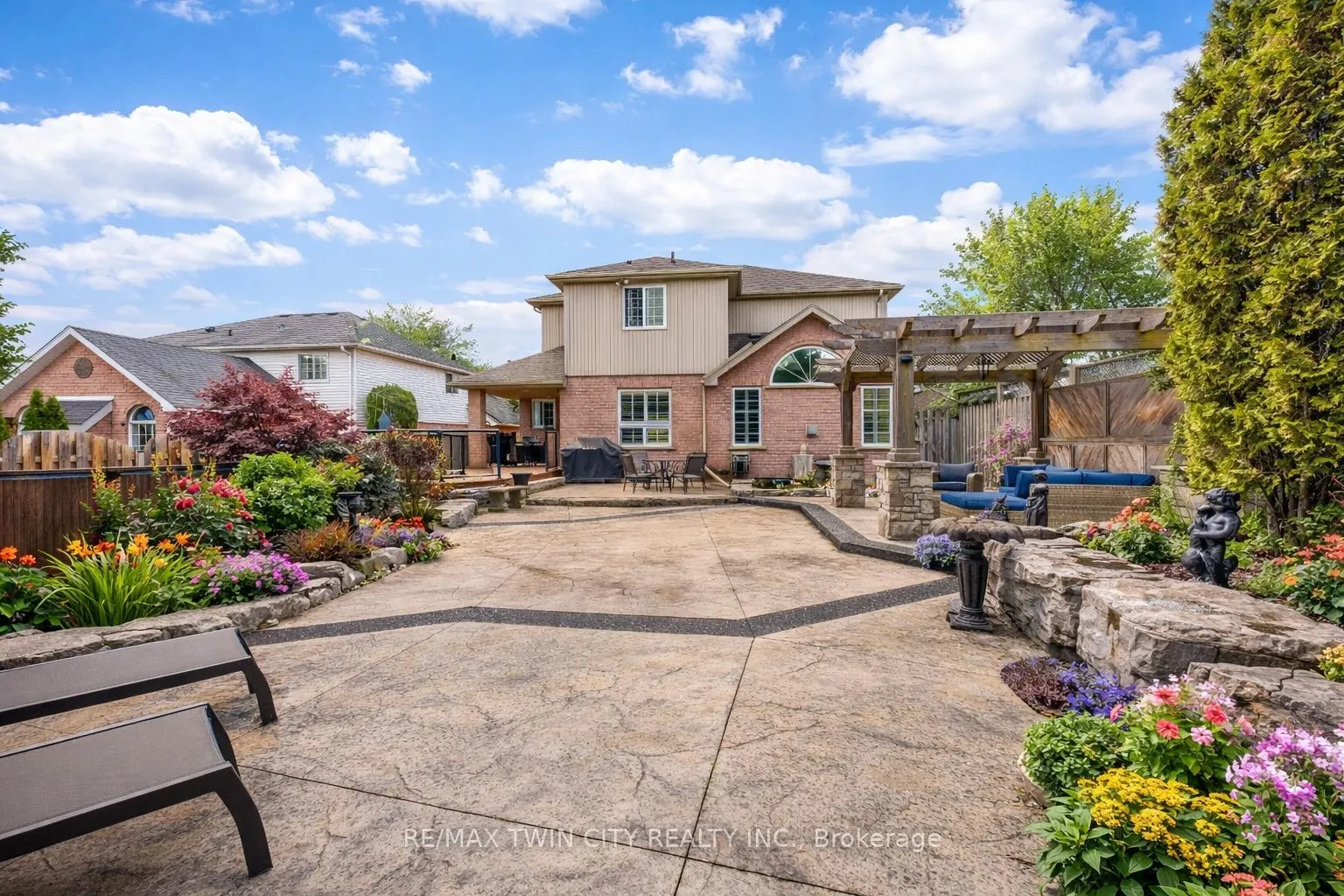 Photo 39 of 60 Chandos Drive, Kitchener, Centreville Chicopee — HOMEH