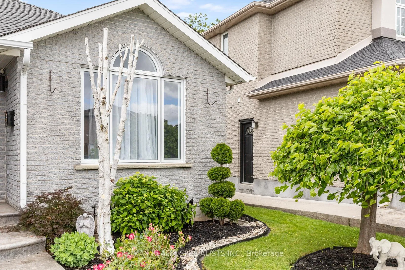 Photo 3 of 16 Lois Lane, Guelph, Willow West/Sugarbush/West Acres — HOMEH