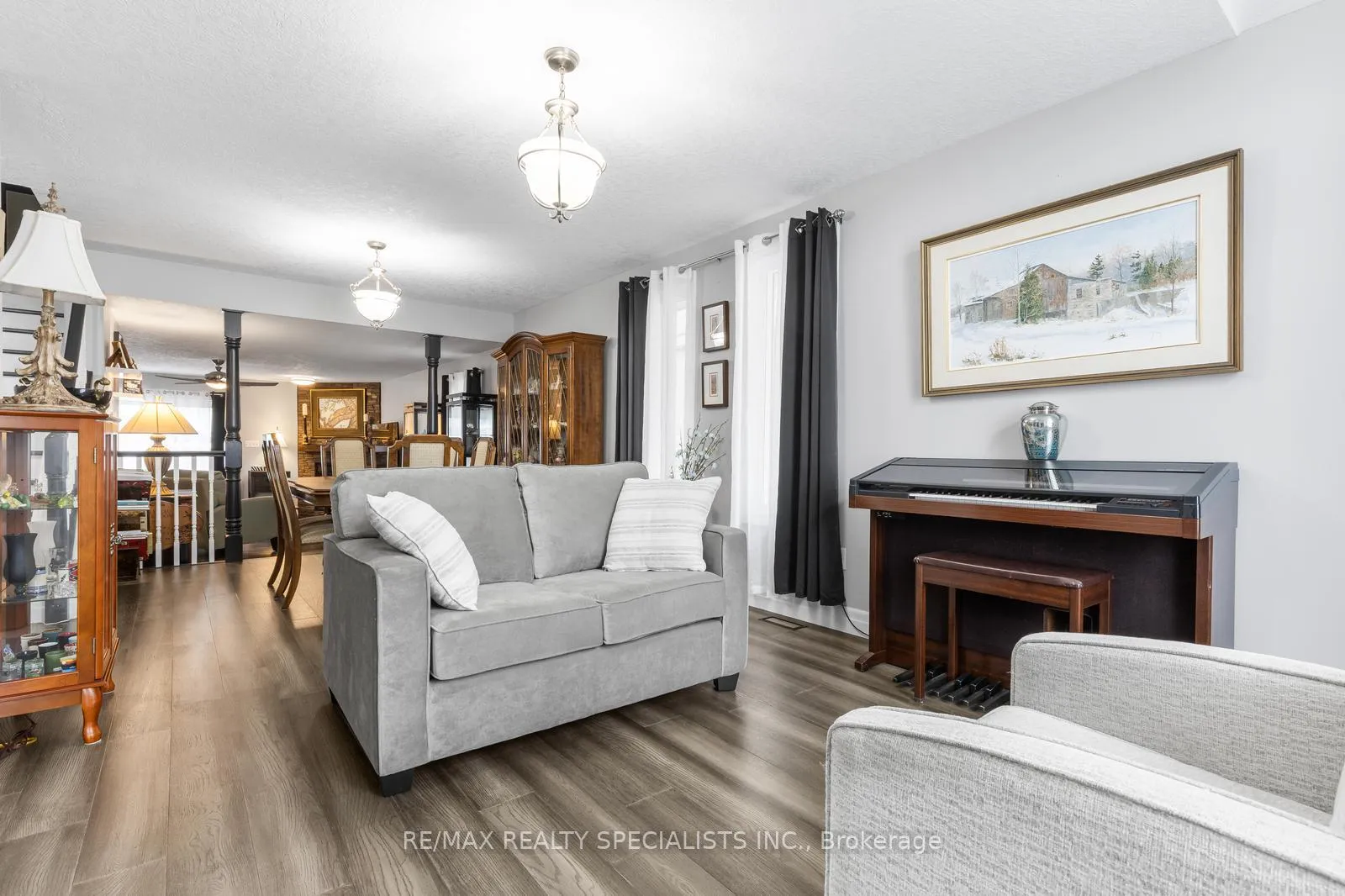 Photo 7 of 16 Lois Lane, Guelph, Willow West/Sugarbush/West Acres — HOMEH