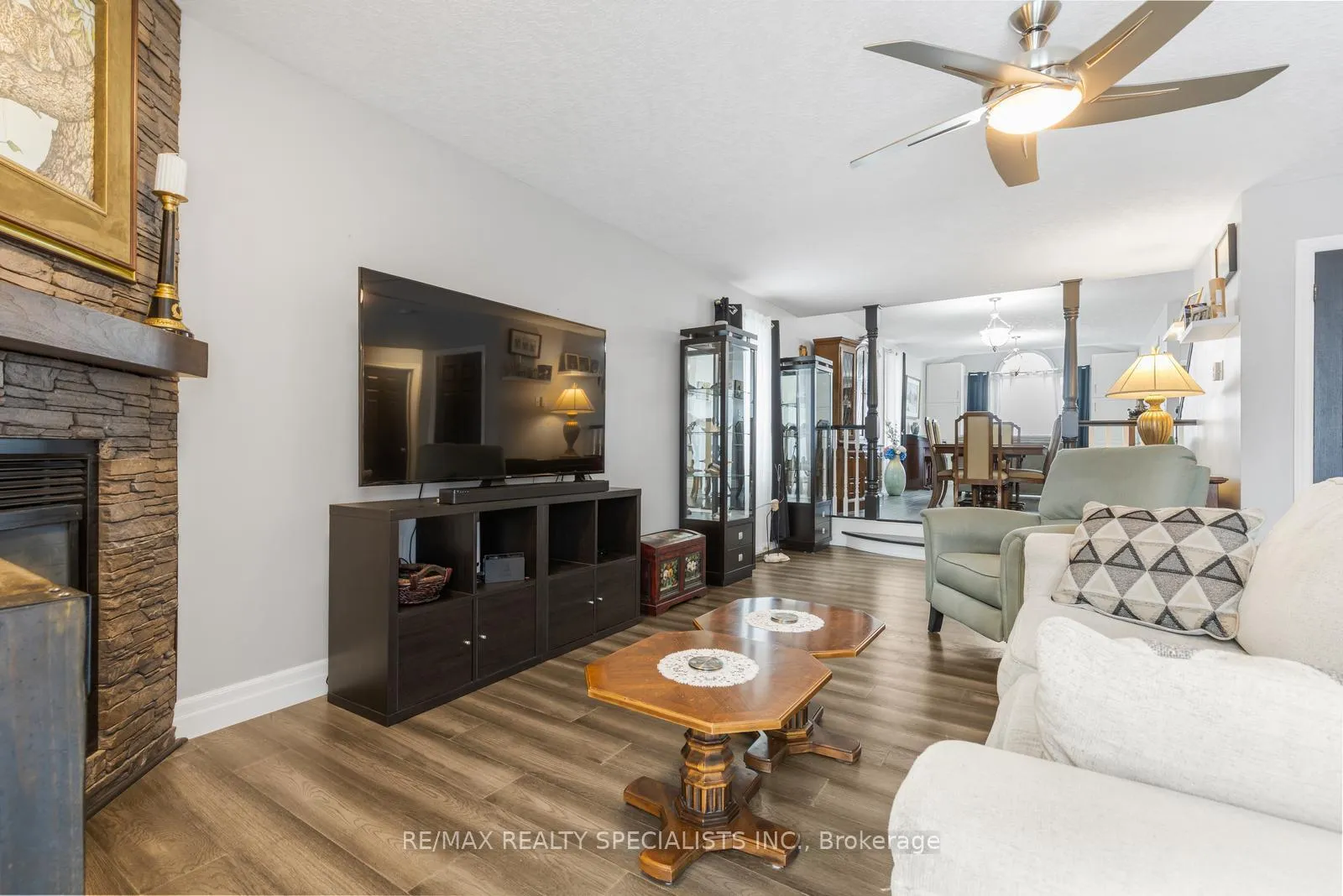 Photo 13 of 16 Lois Lane, Guelph, Willow West/Sugarbush/West Acres — HOMEH
