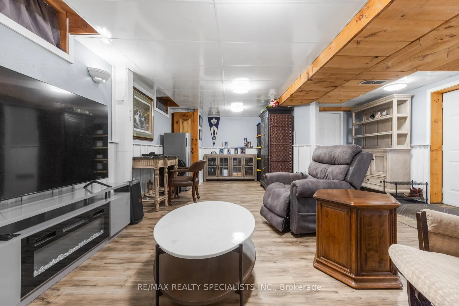 Photo 32 of 16 Lois Lane, Guelph, Willow West/Sugarbush/West Acres — HOMEH