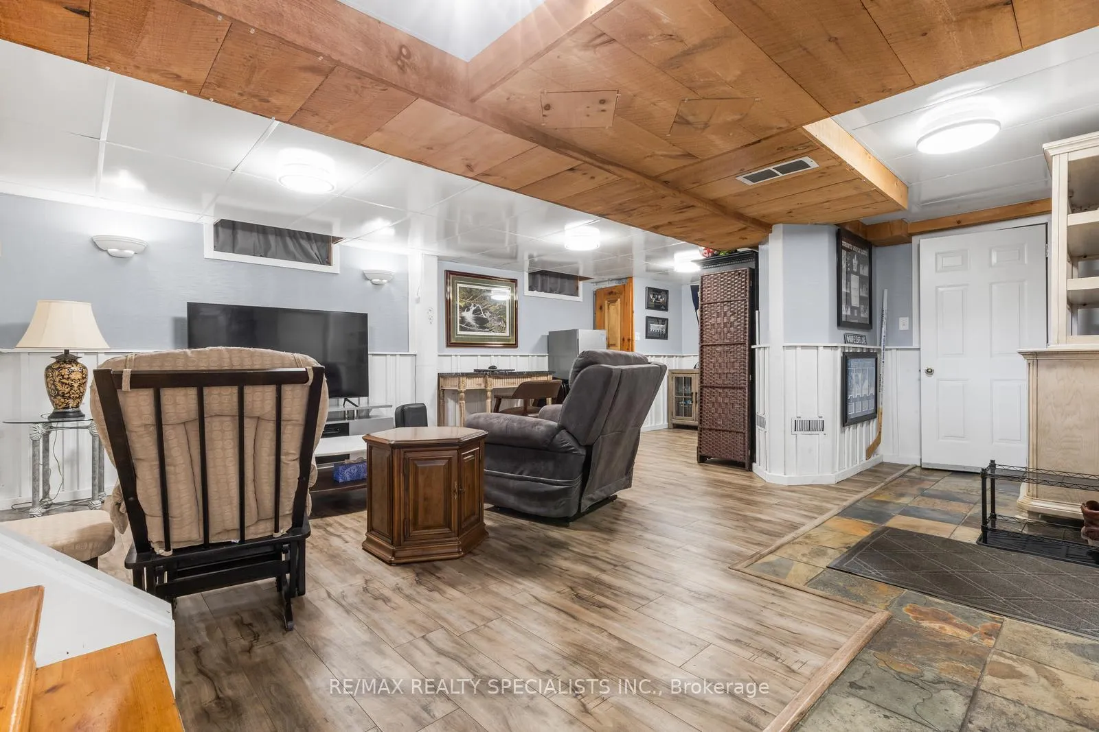 Photo 35 of 16 Lois Lane, Guelph, Willow West/Sugarbush/West Acres — HOMEH