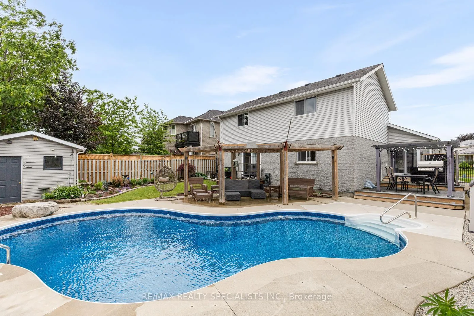 Photo 42 of 16 Lois Lane, Guelph, Willow West/Sugarbush/West Acres — HOMEH