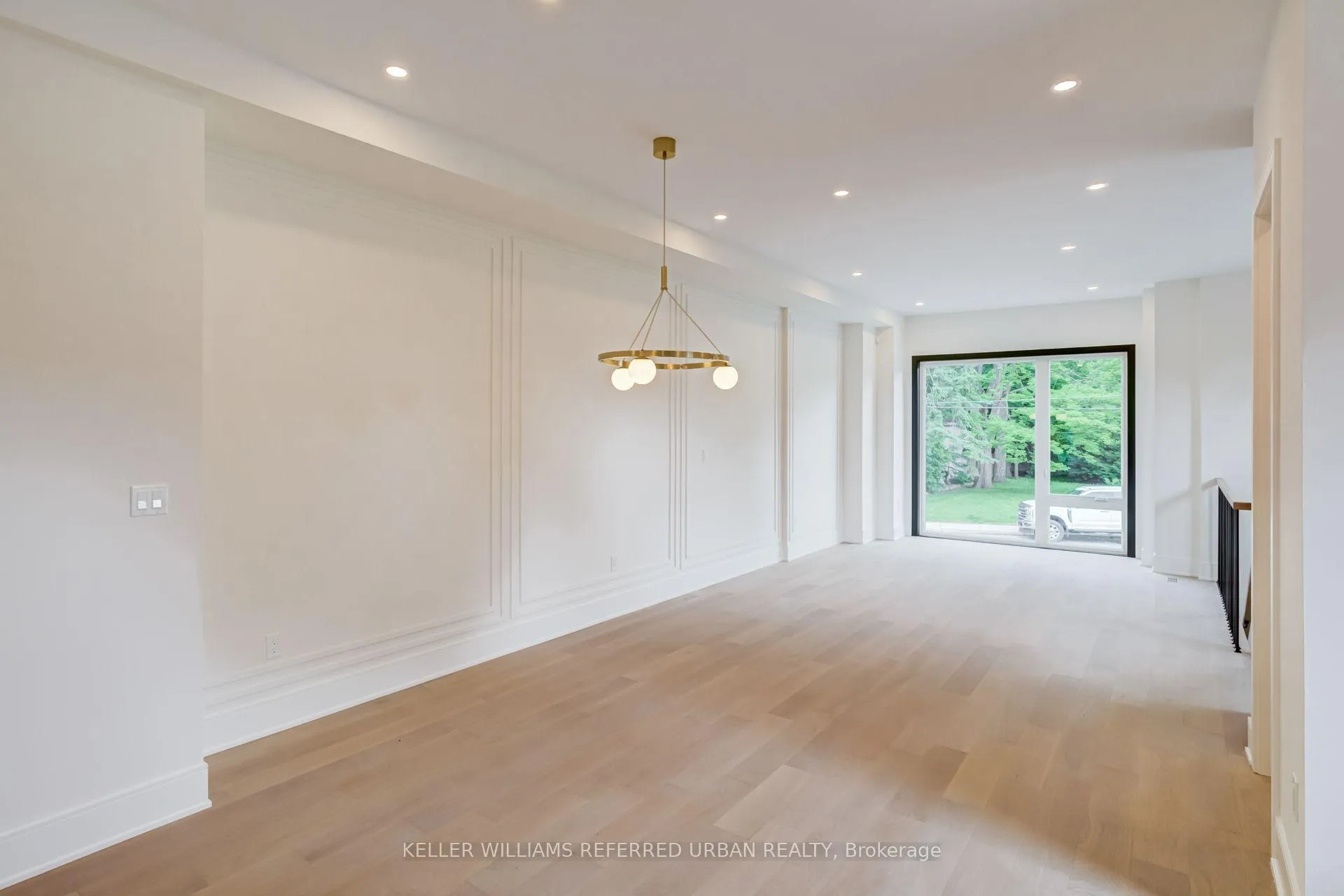 Photo 10 of 39 Wesley Avenue, Mississauga, Port Credit — HOMEH