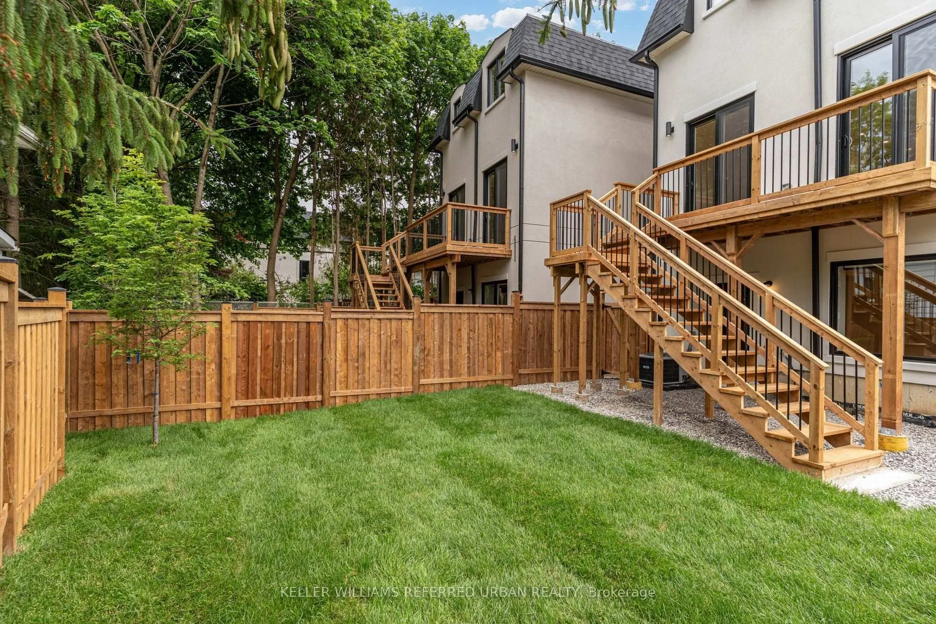 Photo 47 of 39 Wesley Avenue, Mississauga, Port Credit — HOMEH