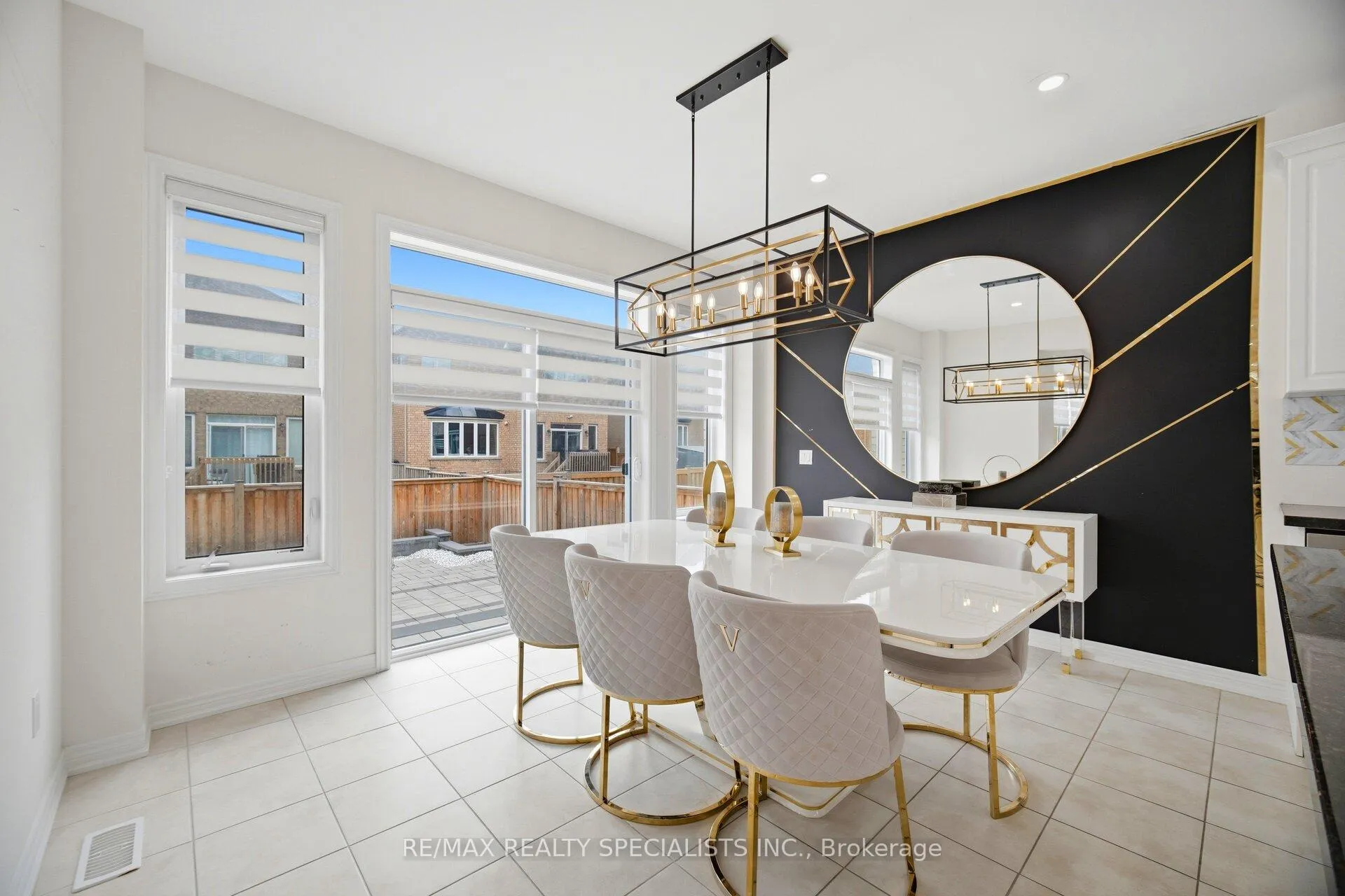 Photo 20 of 182 Whittington Drive, Hamilton, Meadowlands — HOMEH