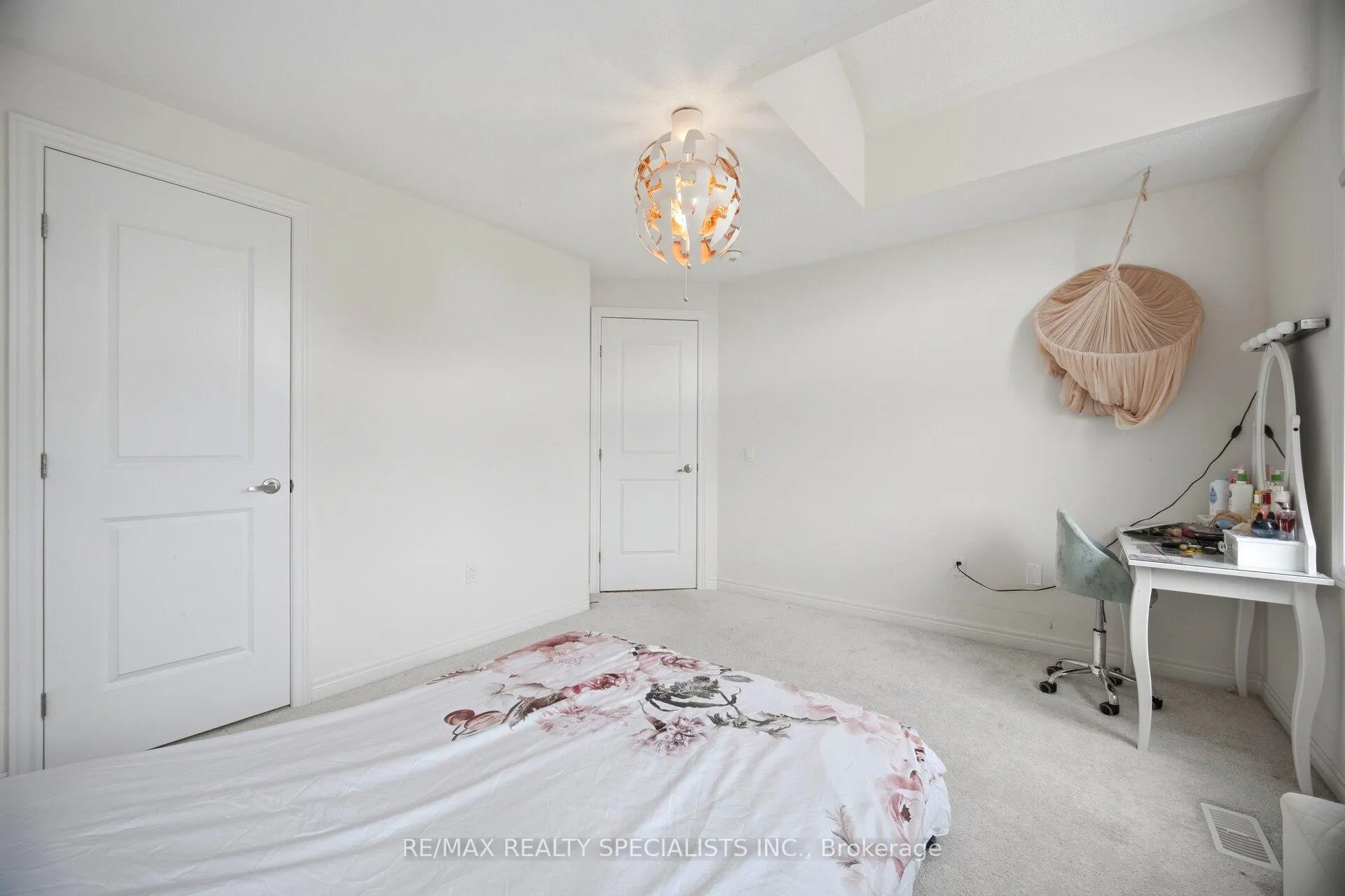 Photo 37 of 182 Whittington Drive, Hamilton, Meadowlands — HOMEH