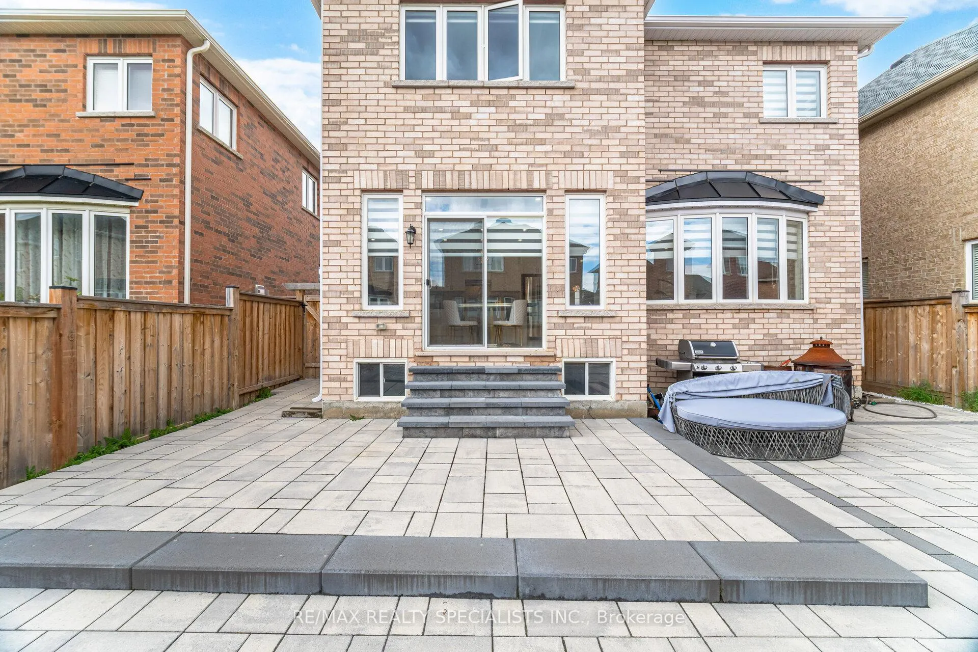 Photo 47 of 182 Whittington Drive, Hamilton, Meadowlands — HOMEH