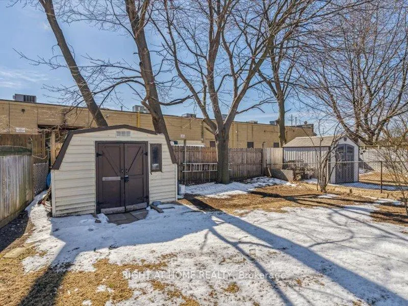Photo 36 of 4 1/2 Leaside Drive, St. Catharines, Carlton/Bunting — HOMEH