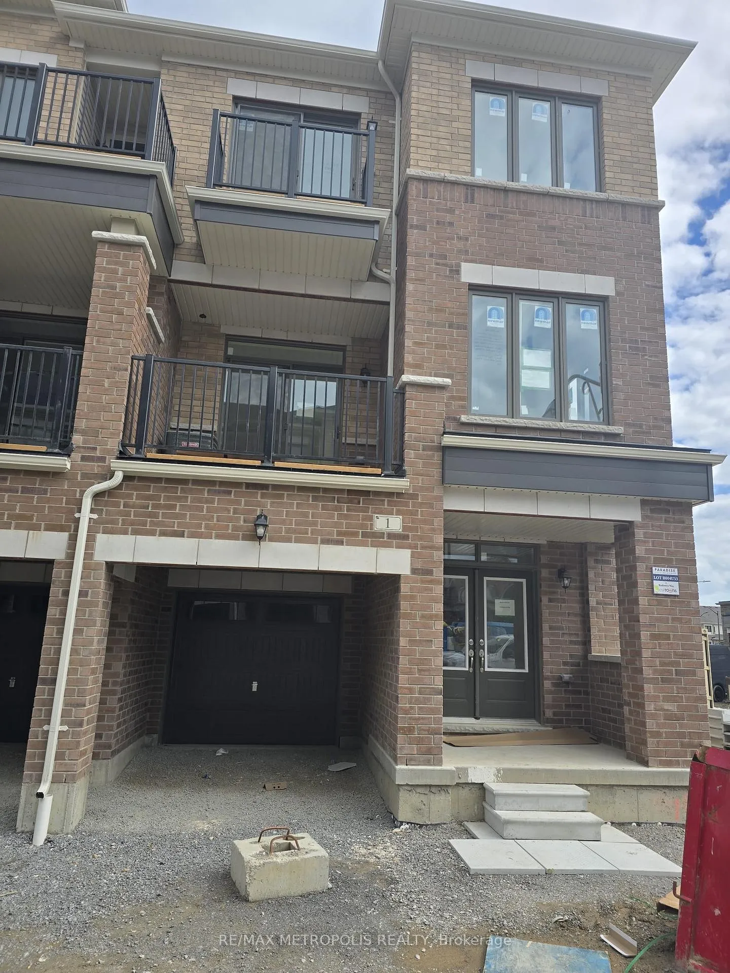 Photo 3 of 1 Radiance Way, Whitby, Rural Whitby — HOMEH