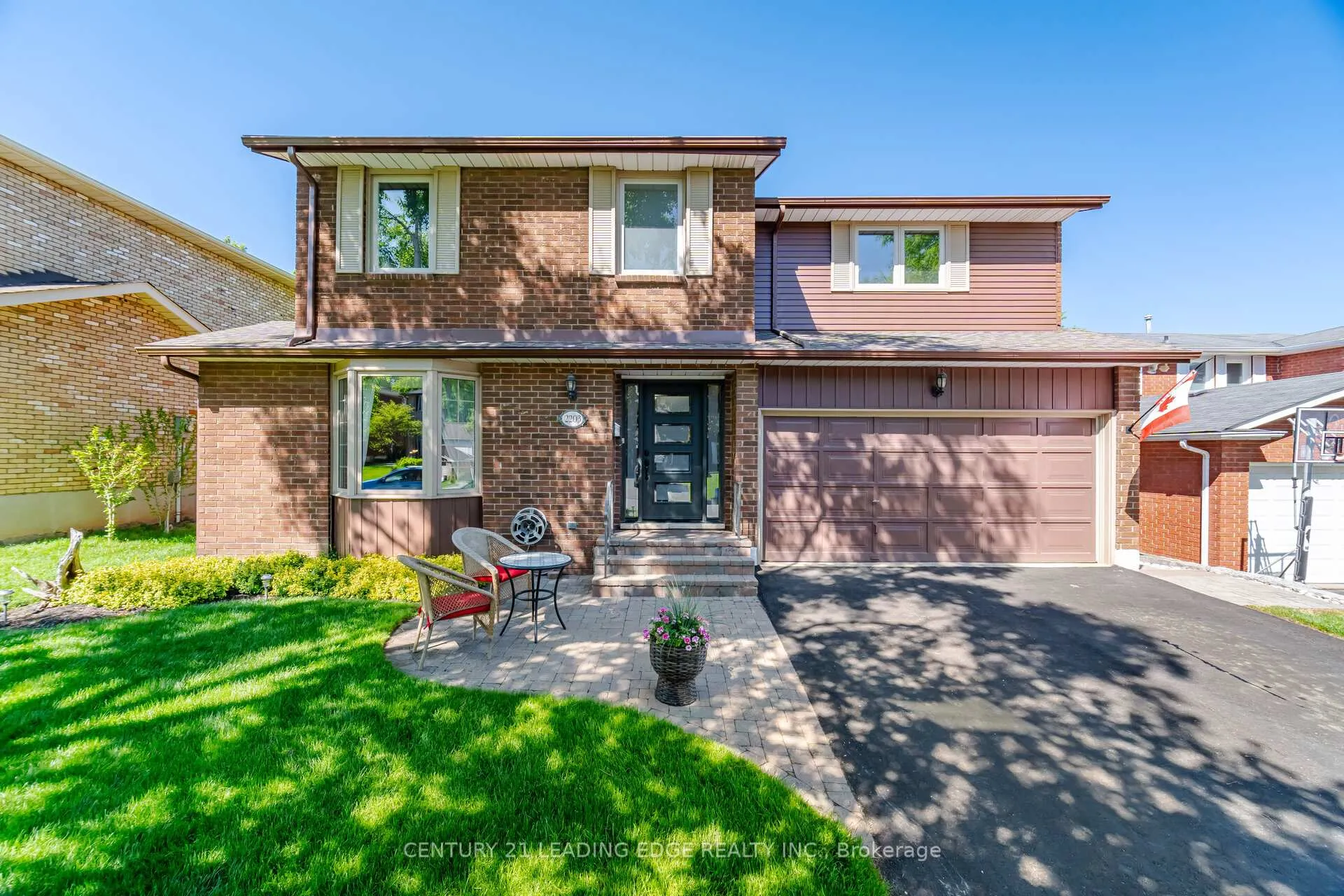 Photo 13 of 2203 Previn Court, Burlington, Brant Hills — HOMEH