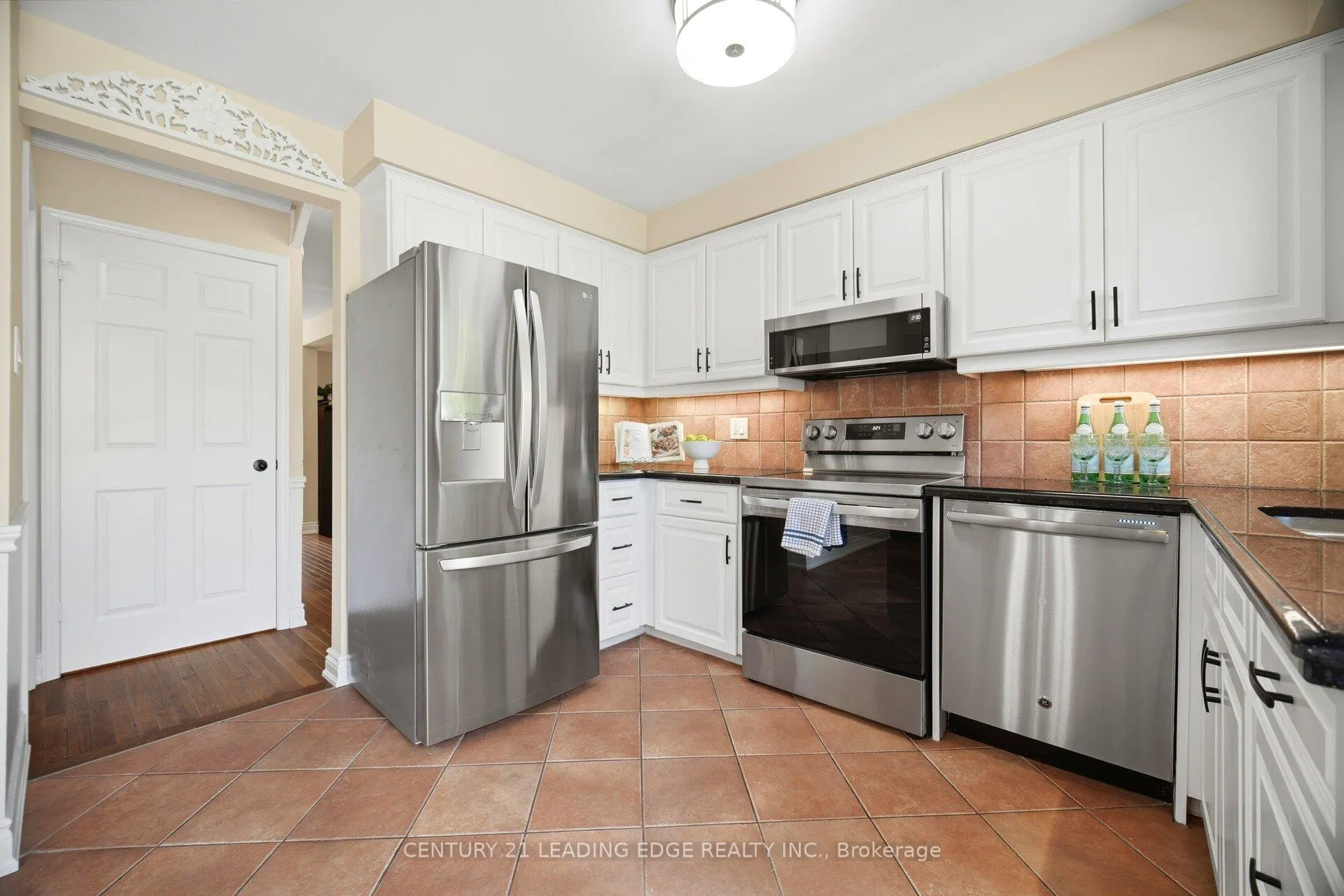 Photo 38 of 2203 Previn Court, Burlington, Brant Hills — HOMEH