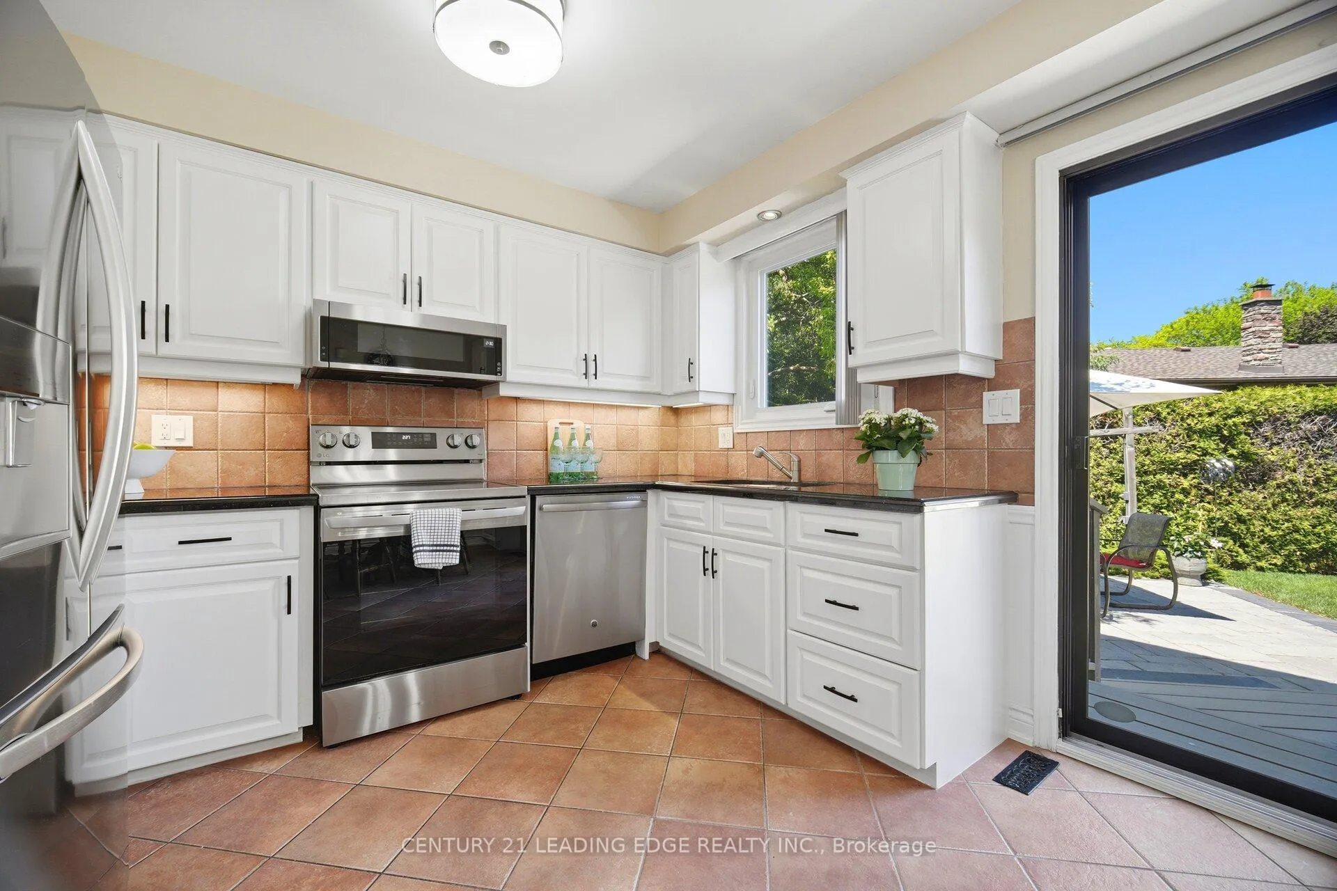 Photo 39 of 2203 Previn Court, Burlington, Brant Hills — HOMEH