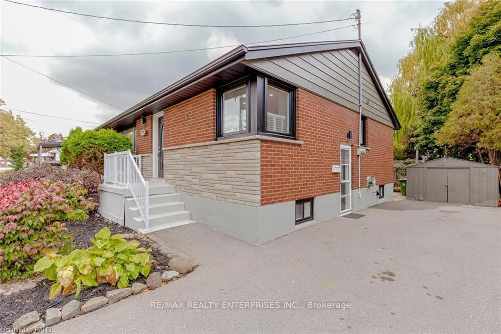 Photo 2 of Unit Main, 128 Clarendon Avenue, Hamilton, Balfour — HOMEH