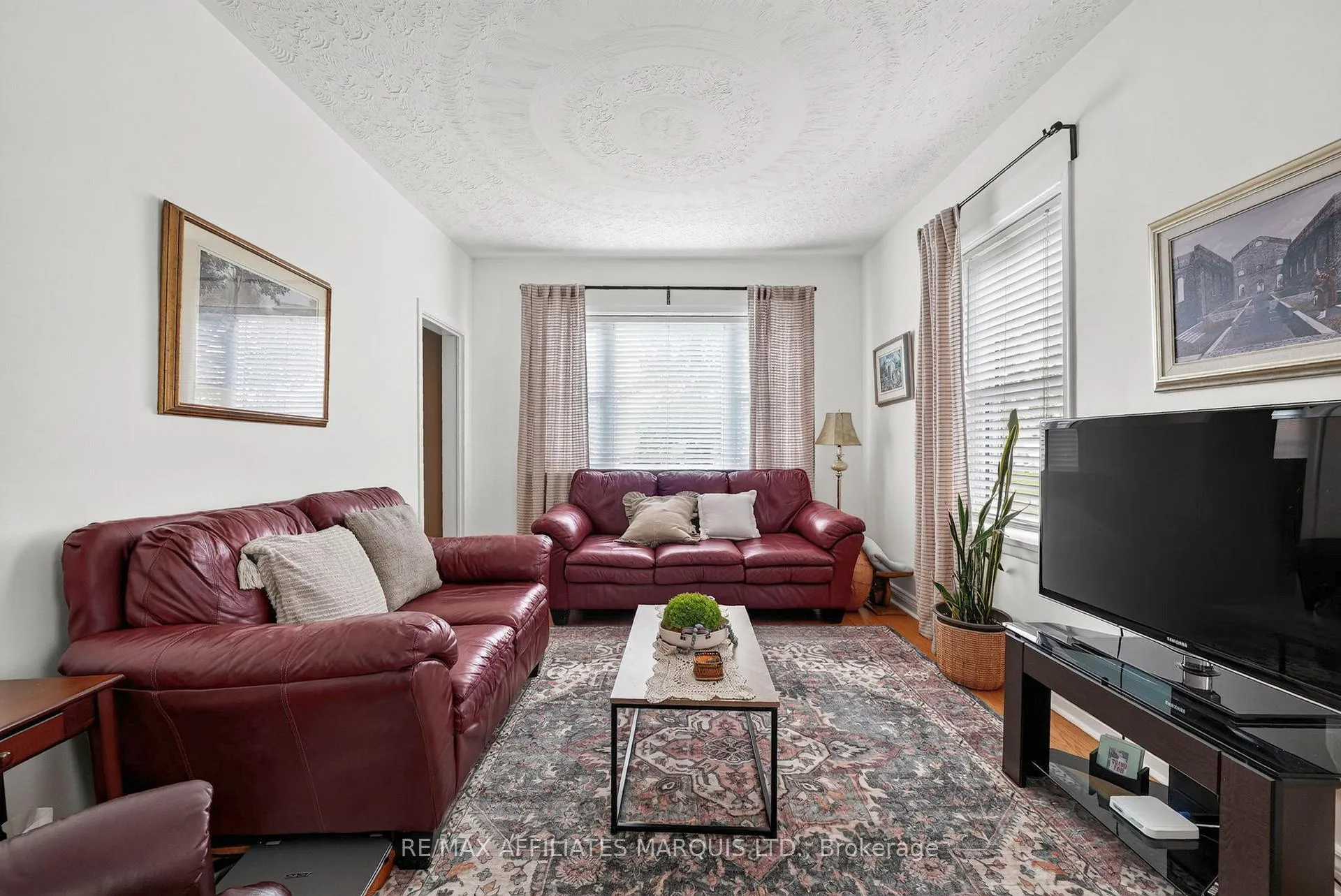 Photo 5 of 83 Eleventh Street E, Cornwall, Cornwall — HOMEH