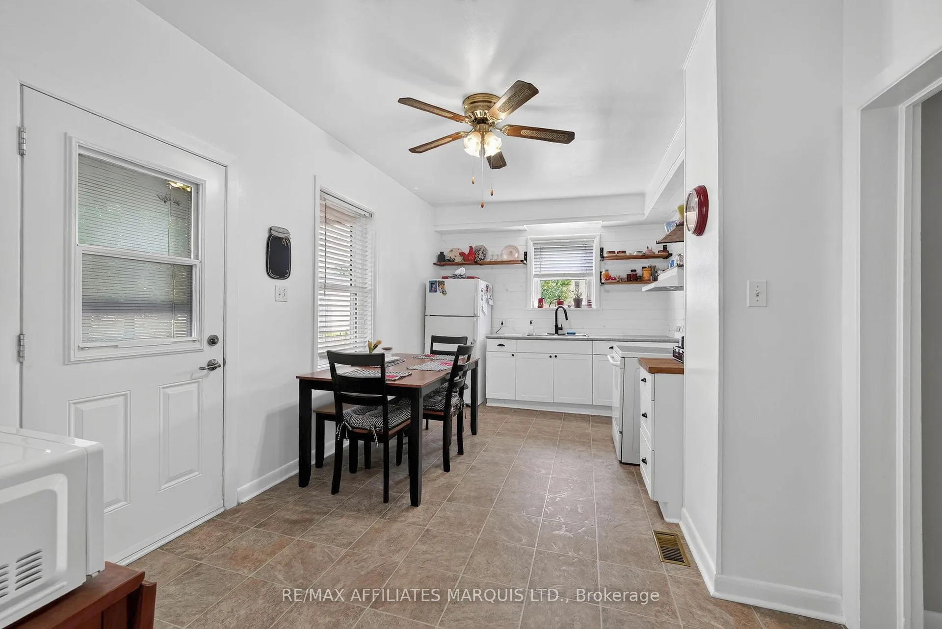 Photo 12 of 83 Eleventh Street E, Cornwall, Cornwall — HOMEH