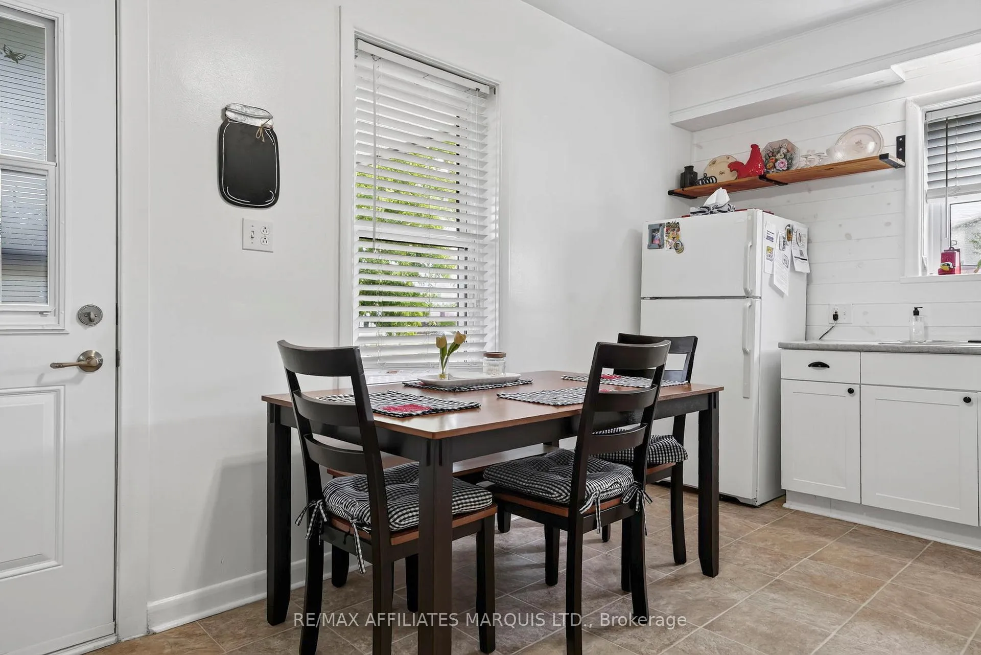 Photo 15 of 83 Eleventh Street E, Cornwall, Cornwall — HOMEH
