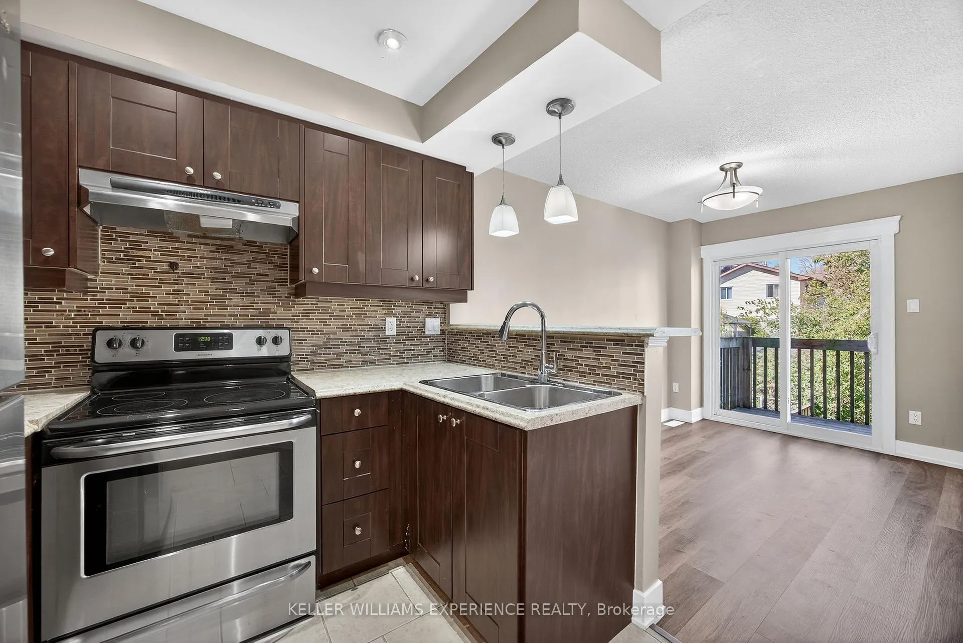 Photo 14 of Unit #22, 12 Lankin Boulevard, Orillia — HOMEH